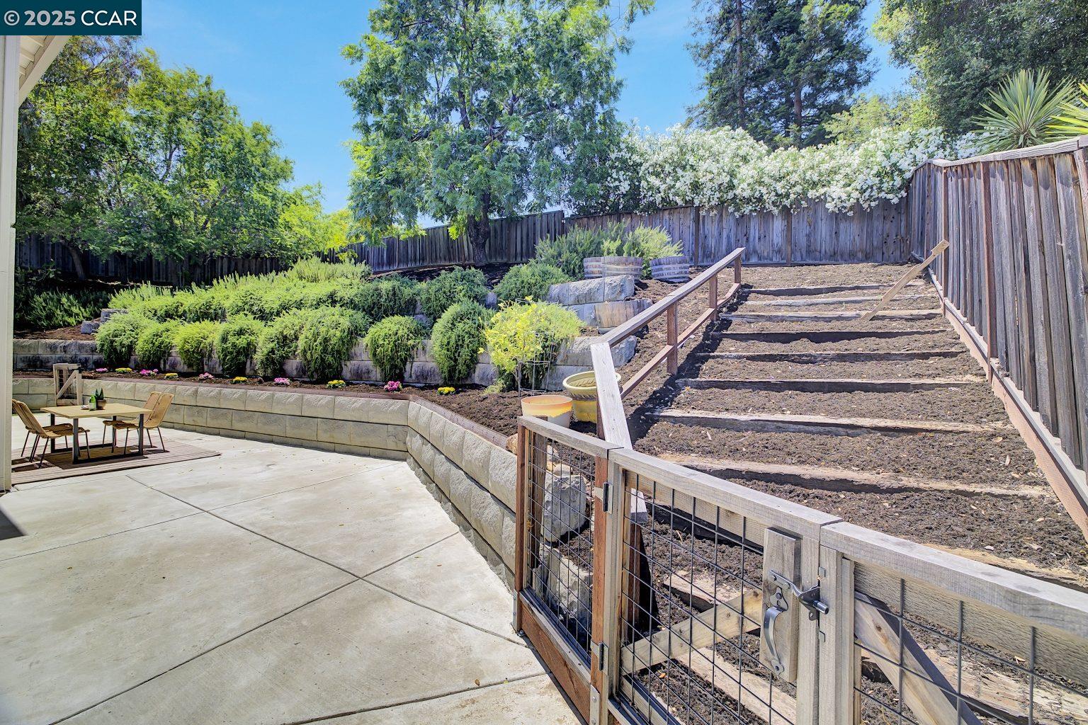 Detail Gallery Image 49 of 58 For 1200 Stonecrest Ln, Concord,  CA 94518 - 5 Beds | 3/1 Baths