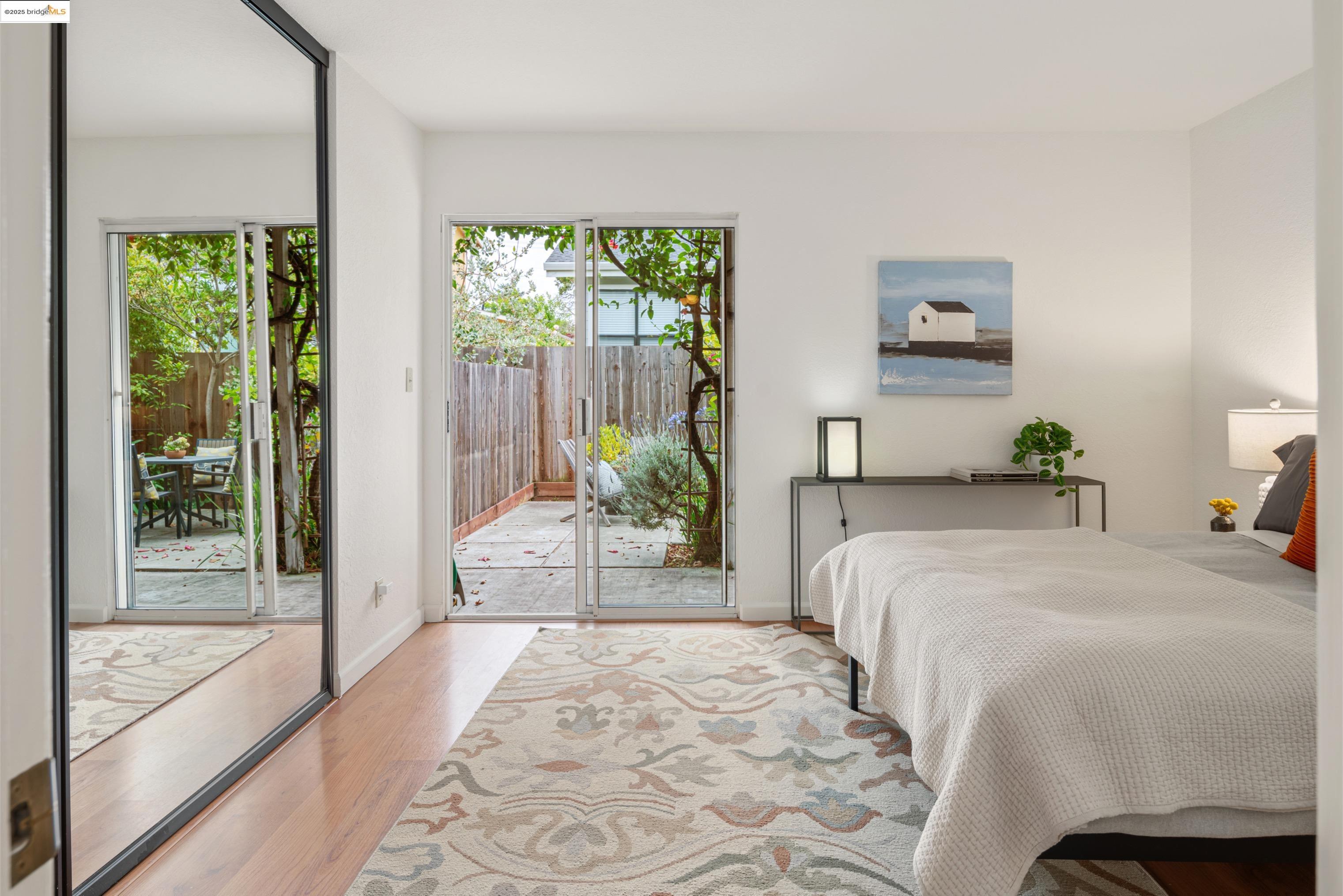 Detail Gallery Image 31 of 48 For 1812 Dwight Way #1/2,  Berkeley,  CA 94703 - 2 Beds | 1/1 Baths