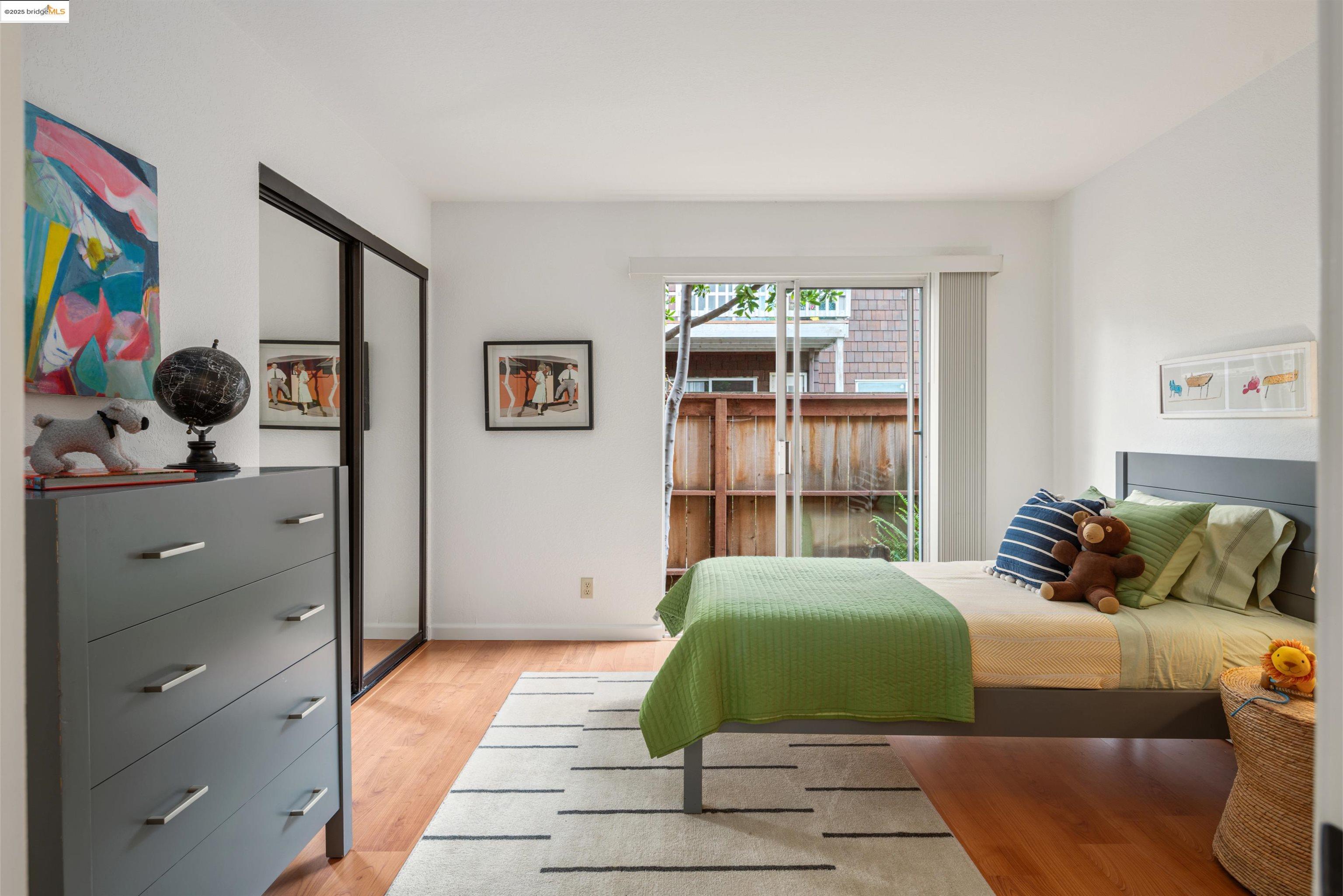 Detail Gallery Image 34 of 48 For 1812 Dwight Way #1/2,  Berkeley,  CA 94703 - 2 Beds | 1/1 Baths