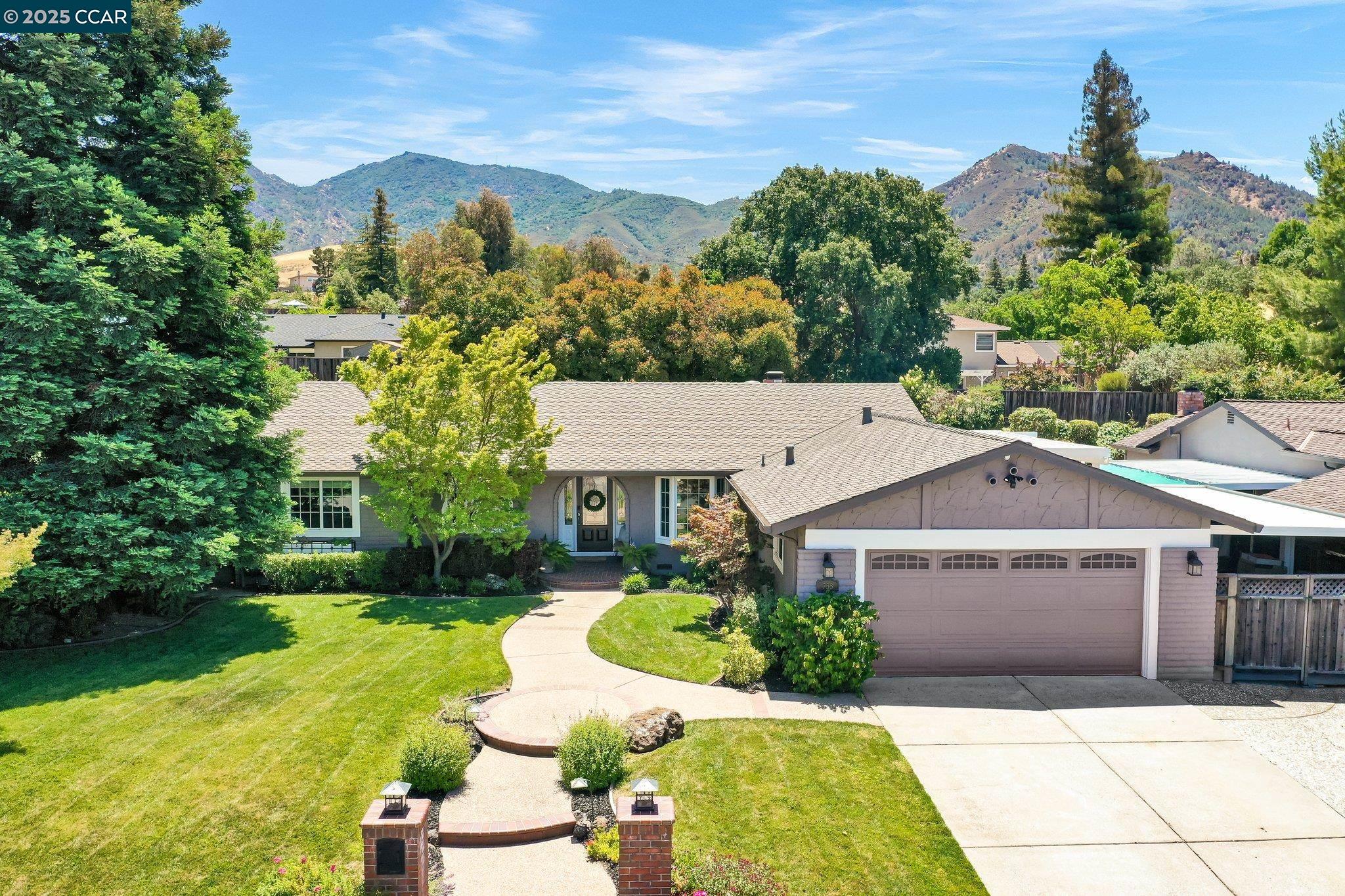 Detail Gallery Image 1 of 1 For 735 Bloching Cir, Clayton,  CA 94517 - 3 Beds | 2/1 Baths