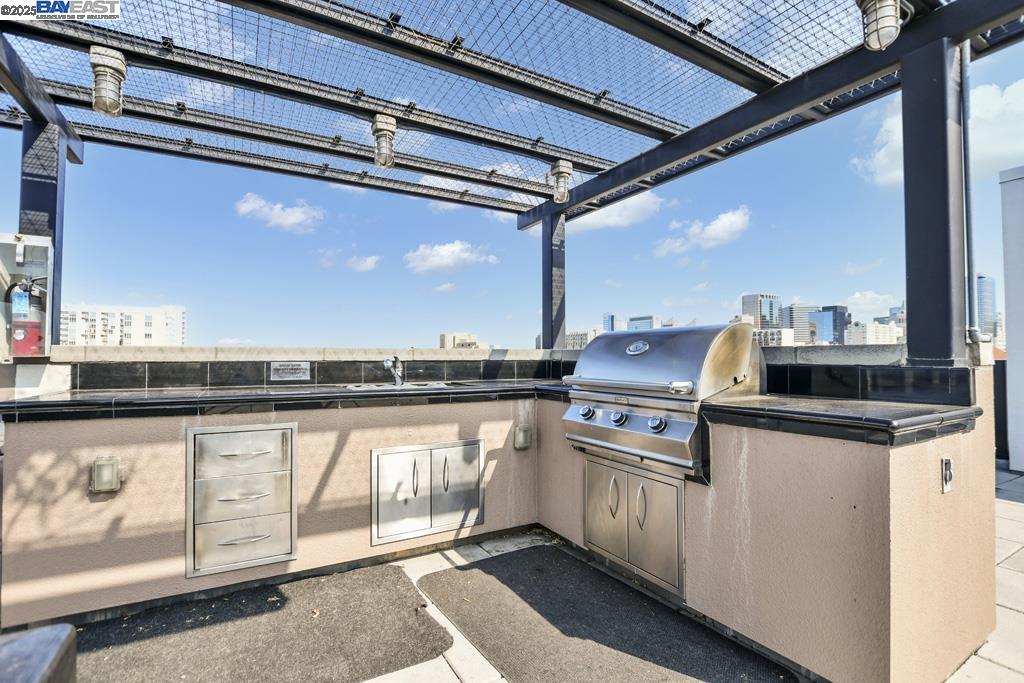 Detail Gallery Image 16 of 26 For 288 3rd St #612,  Oakland,  CA 94607 - 1 Beds | 1 Baths