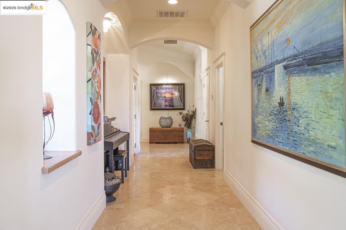Detail Gallery Image 18 of 60 For 3165 Wooden Valley Rd, Napa,  CA 94558-9399 - 4 Beds | 5 Baths