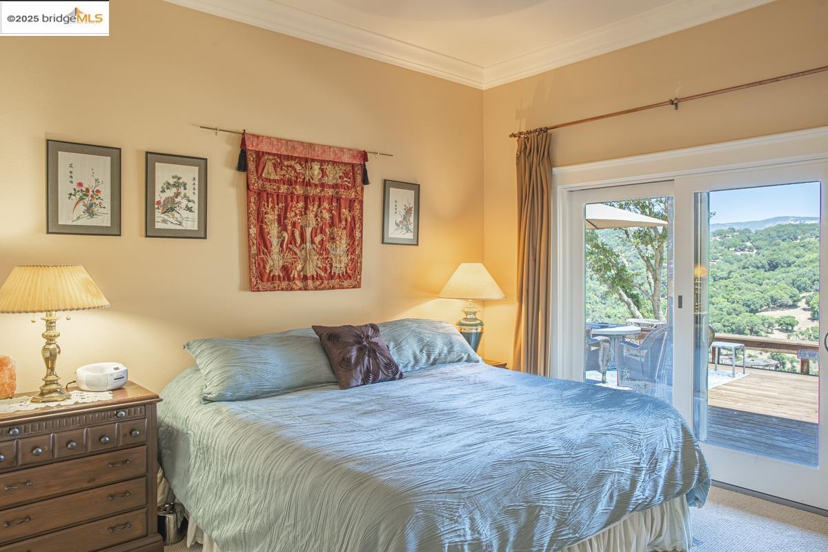 Detail Gallery Image 19 of 60 For 3165 Wooden Valley Rd, Napa,  CA 94558-9399 - 4 Beds | 5 Baths