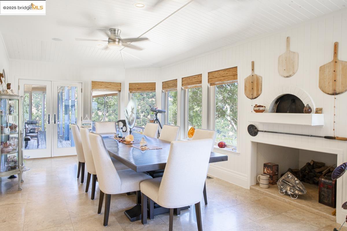 Detail Gallery Image 4 of 60 For 3165 Wooden Valley Rd, Napa,  CA 94558-9399 - 4 Beds | 5 Baths