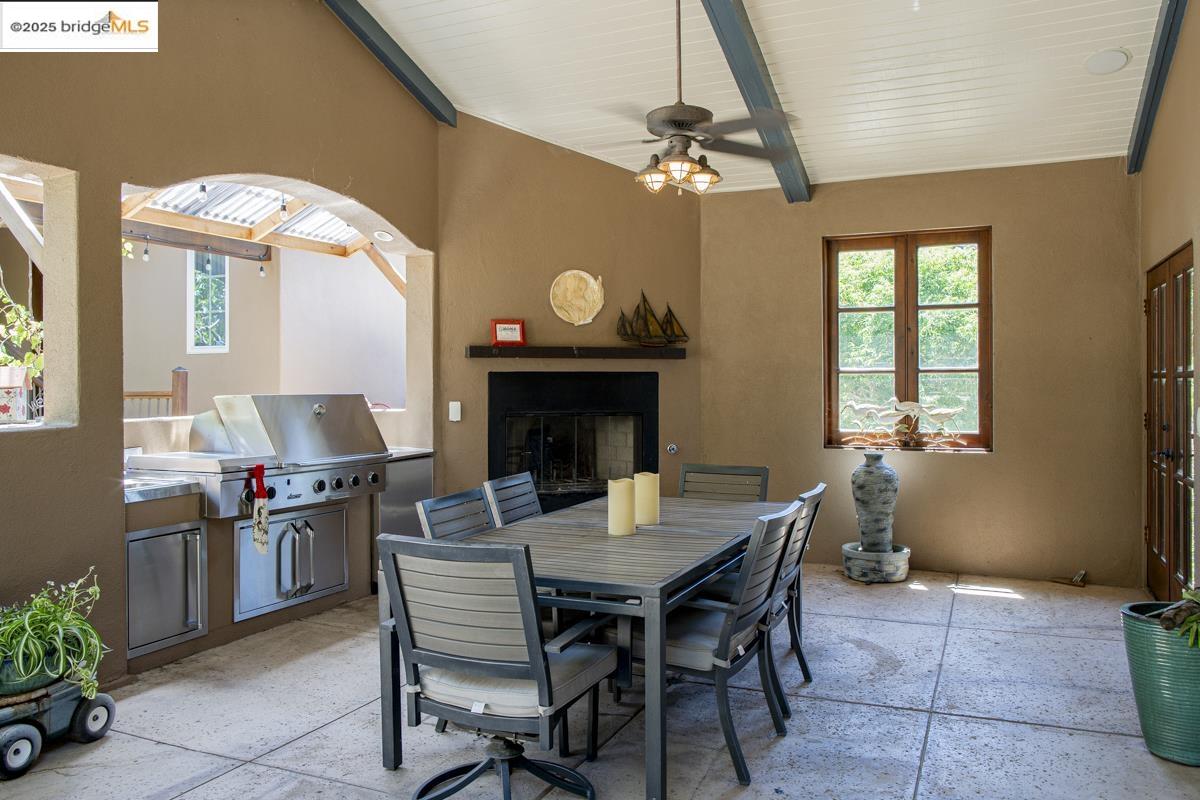 Detail Gallery Image 31 of 60 For 3165 Wooden Valley Rd, Napa,  CA 94558-9399 - 4 Beds | 5 Baths