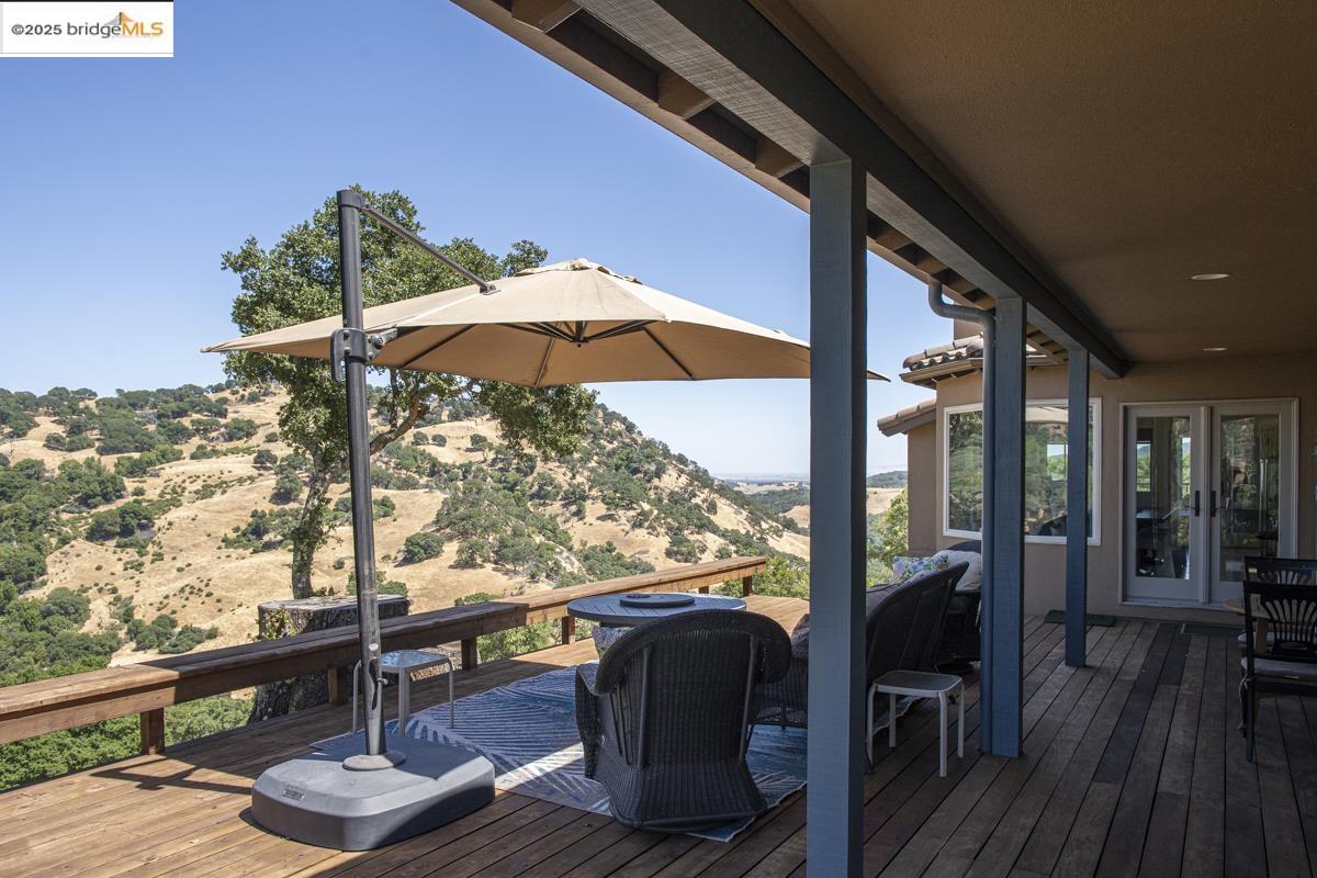 Detail Gallery Image 48 of 60 For 3165 Wooden Valley Rd, Napa,  CA 94558-9399 - 4 Beds | 5 Baths