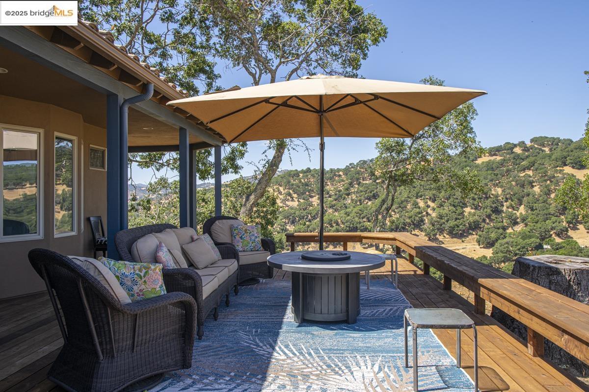 Detail Gallery Image 49 of 60 For 3165 Wooden Valley Rd, Napa,  CA 94558-9399 - 4 Beds | 5 Baths