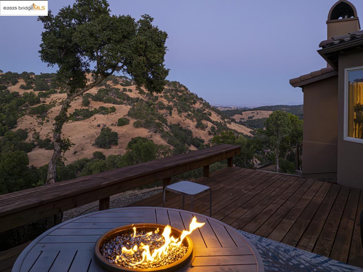 Detail Gallery Image 50 of 60 For 3165 Wooden Valley Rd, Napa,  CA 94558-9399 - 4 Beds | 5 Baths