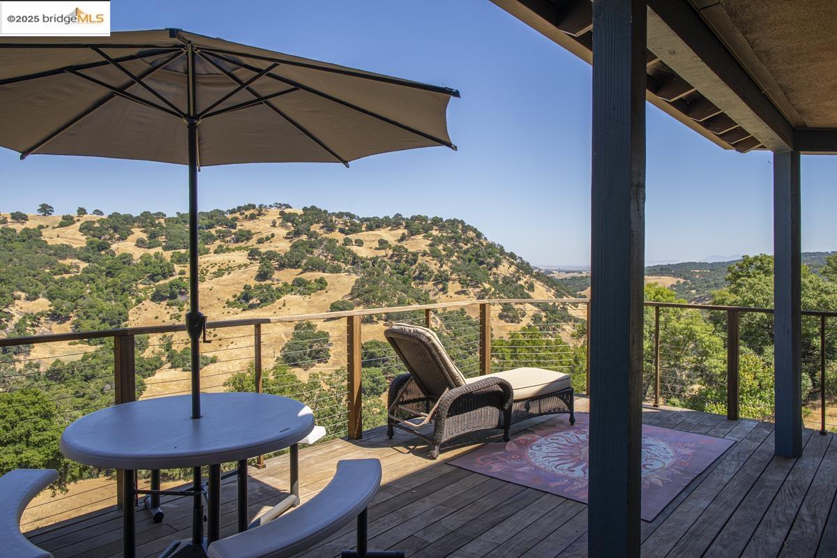 Detail Gallery Image 51 of 60 For 3165 Wooden Valley Rd, Napa,  CA 94558-9399 - 4 Beds | 5 Baths