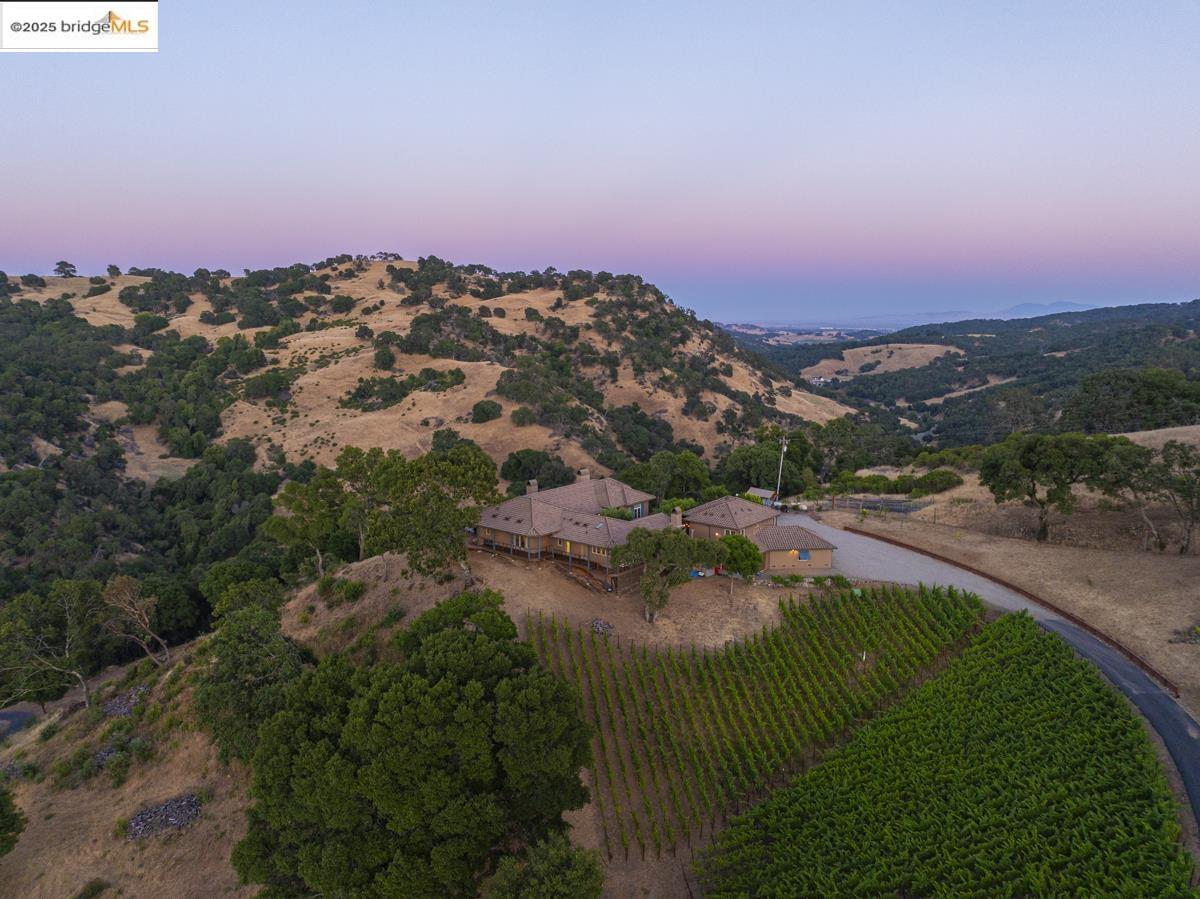 Detail Gallery Image 56 of 60 For 3165 Wooden Valley Rd, Napa,  CA 94558-9399 - 4 Beds | 5 Baths