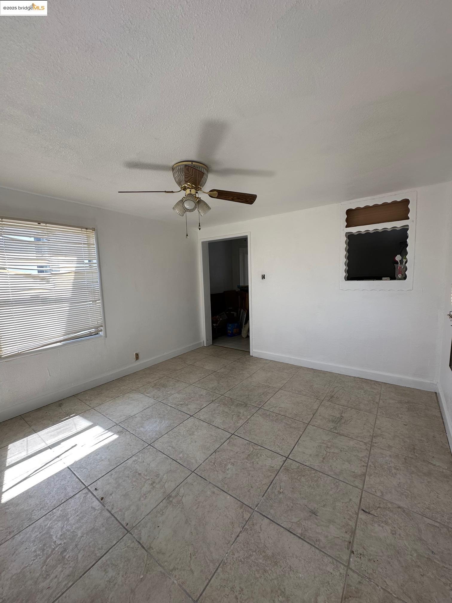 342 W Madill Street, Antioch, California 94509, 2 Bedrooms Bedrooms, 7 Rooms Rooms,1 BathroomBathrooms,Residential,For Sale,342 W Madill Street,41102683