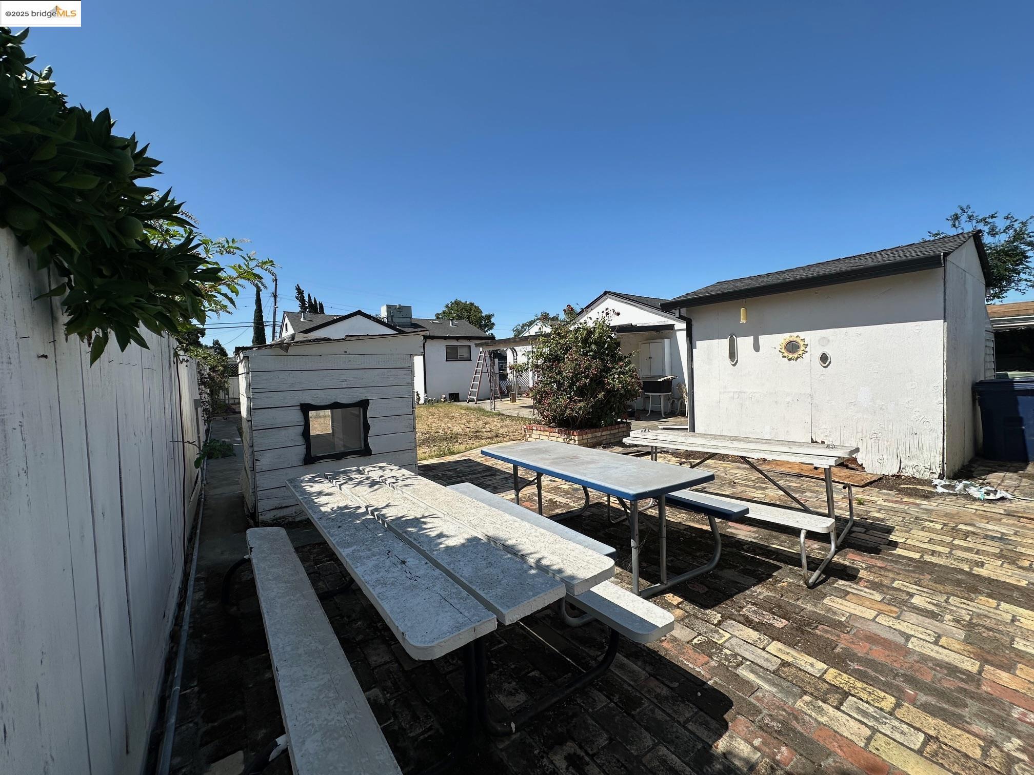 342 W Madill Street, Antioch, California 94509, 2 Bedrooms Bedrooms, 7 Rooms Rooms,1 BathroomBathrooms,Residential,For Sale,342 W Madill Street,41102683