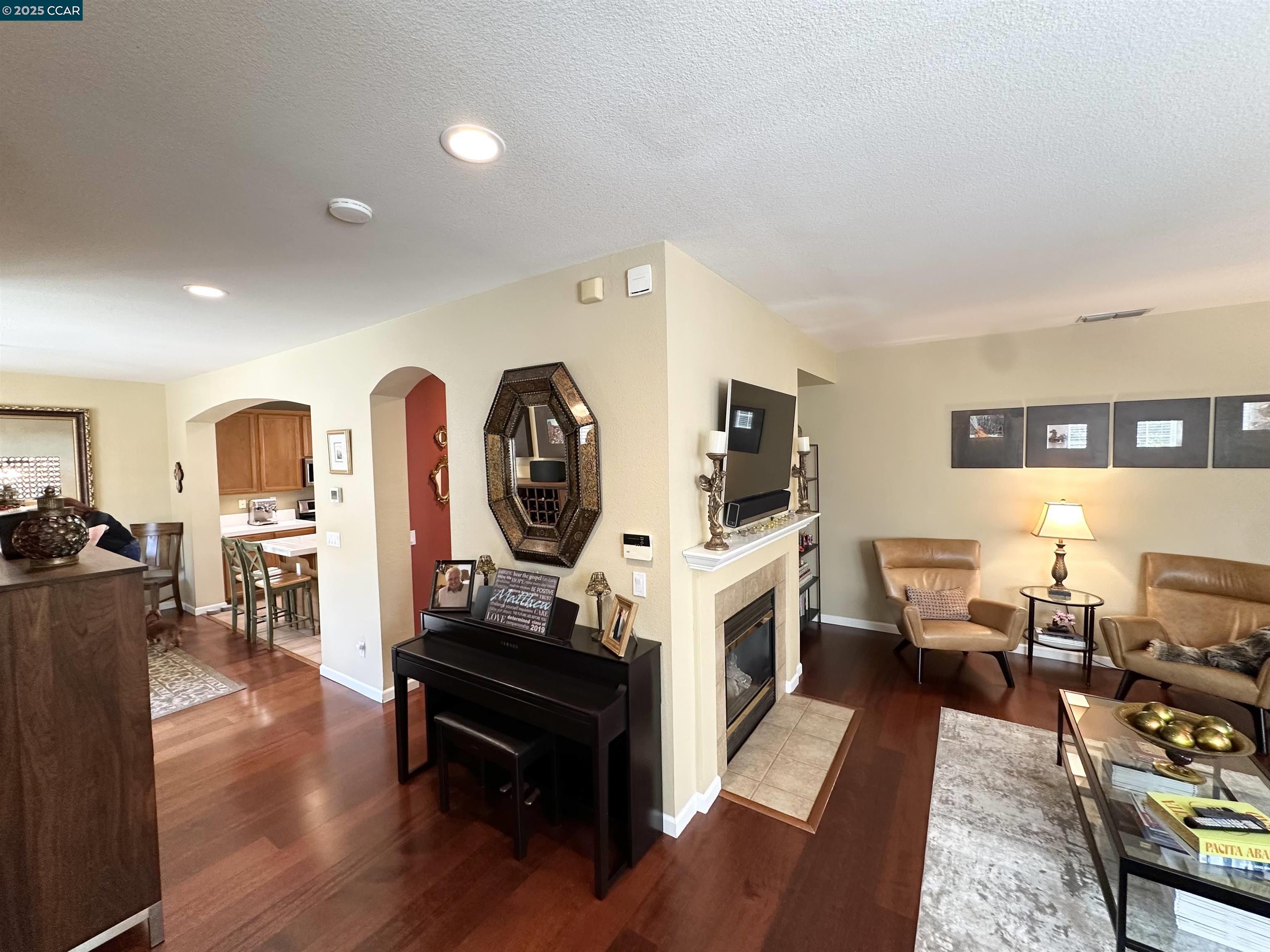 Photo #4: 41102684 Listing 