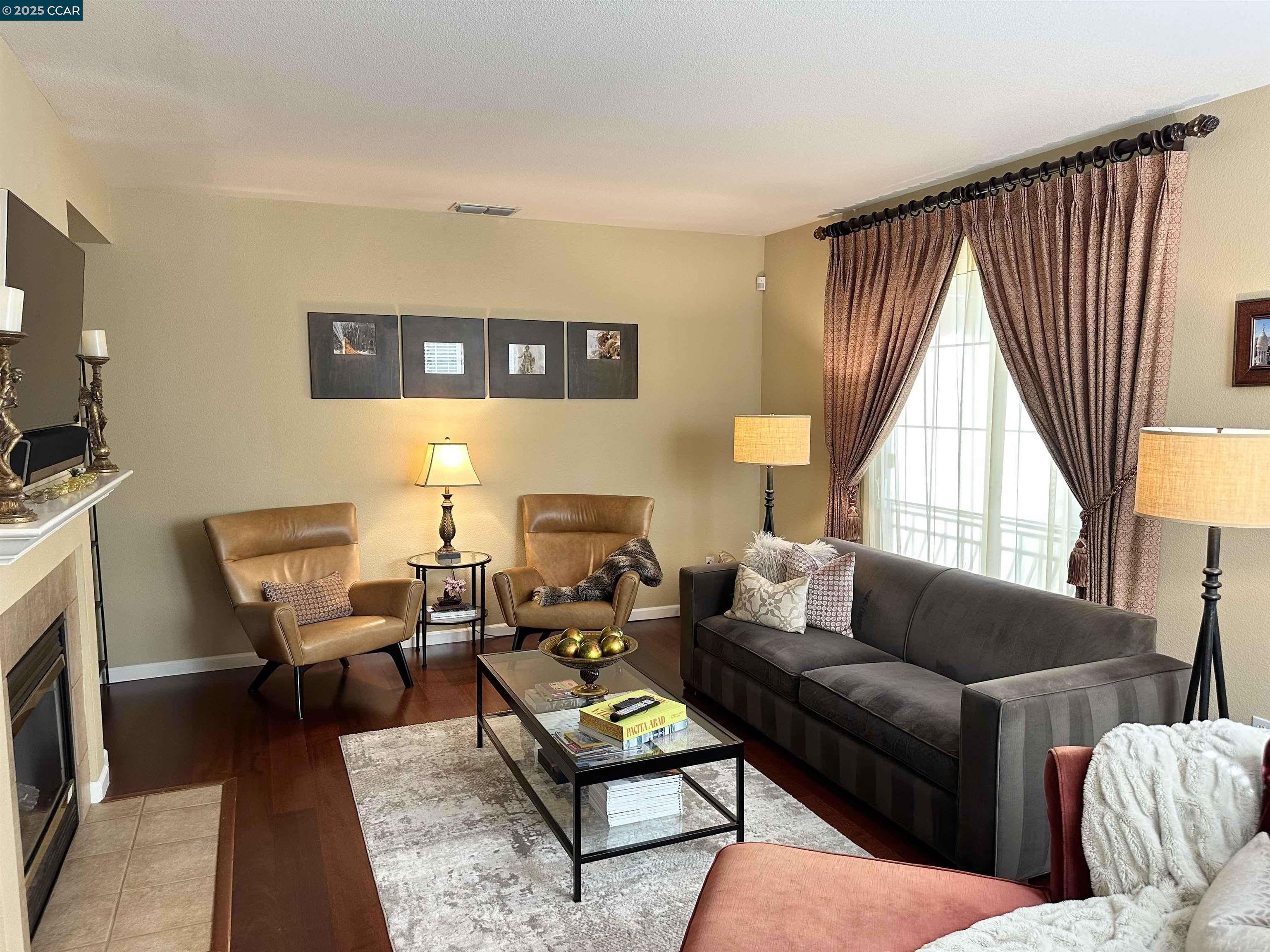 Photo #5: 41102684 Listing 