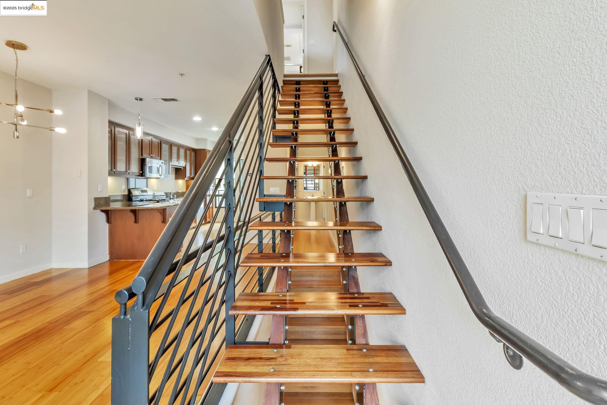 1759 14th st, Oakland, California 94607, 2 Bedrooms Bedrooms, 5 Rooms Rooms,2 BathroomsBathrooms,Residential,For Sale,1759 14th st,41102685