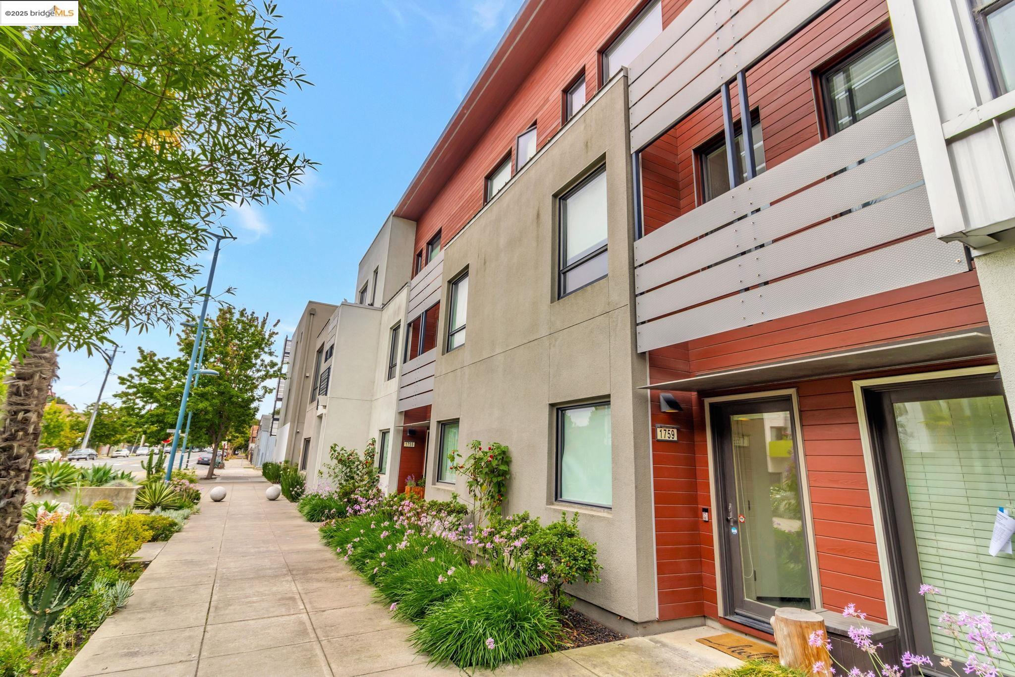 1759 14th st, Oakland, California 94607, 2 Bedrooms Bedrooms, 5 Rooms Rooms,2 BathroomsBathrooms,Residential,For Sale,1759 14th st,41102685