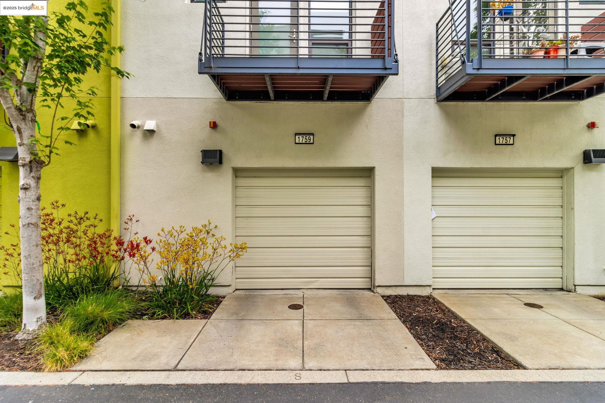 1759 14th st, Oakland, California 94607, 2 Bedrooms Bedrooms, 5 Rooms Rooms,2 BathroomsBathrooms,Residential,For Sale,1759 14th st,41102685