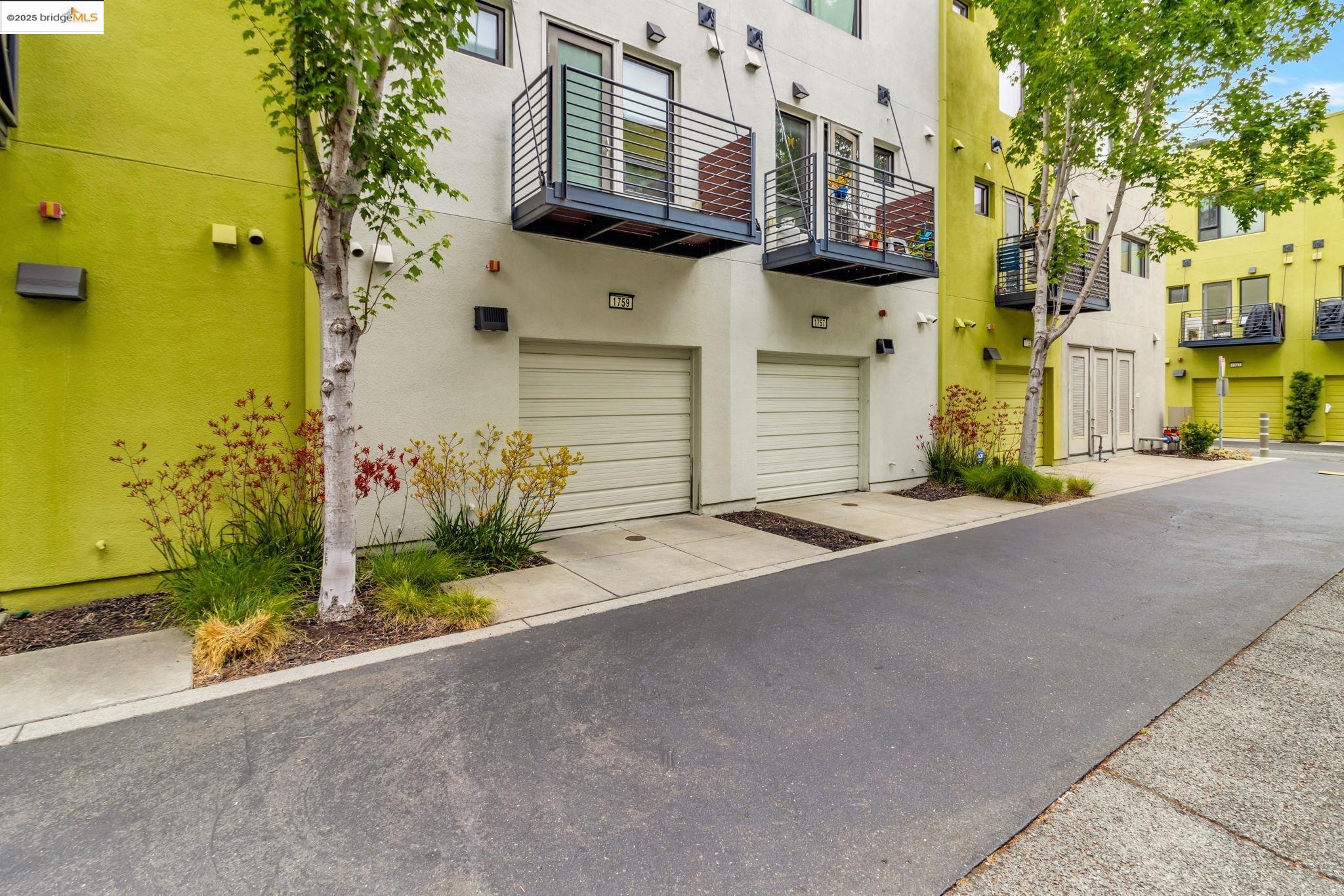 1759 14th st, Oakland, California 94607, 2 Bedrooms Bedrooms, 5 Rooms Rooms,2 BathroomsBathrooms,Residential,For Sale,1759 14th st,41102685