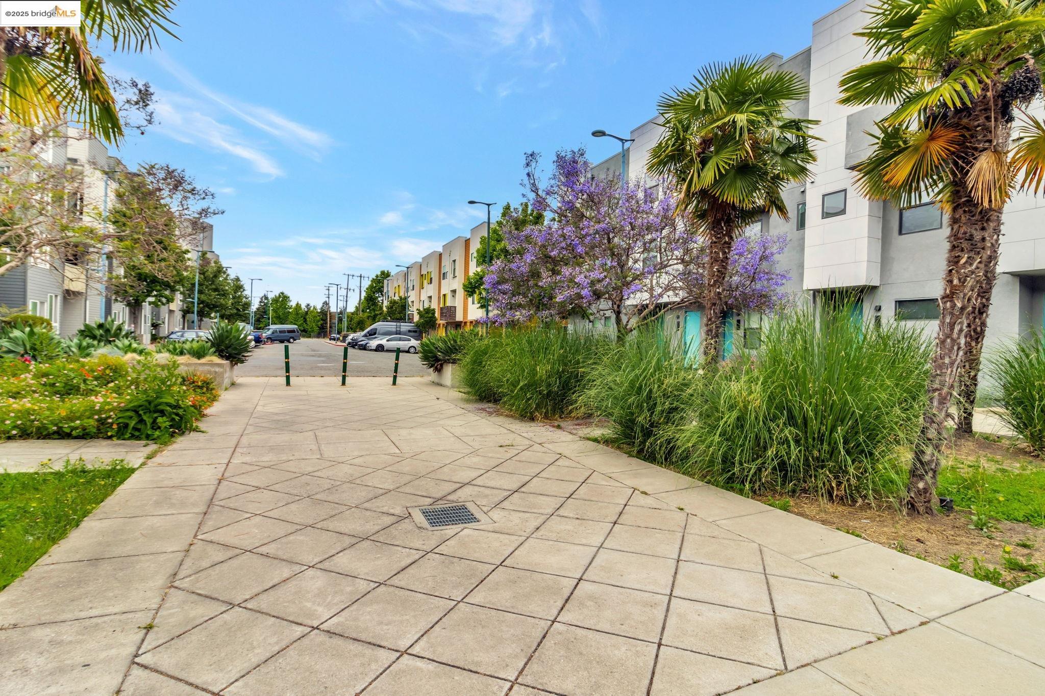 1759 14th st, Oakland, California 94607, 2 Bedrooms Bedrooms, 5 Rooms Rooms,2 BathroomsBathrooms,Residential,For Sale,1759 14th st,41102685