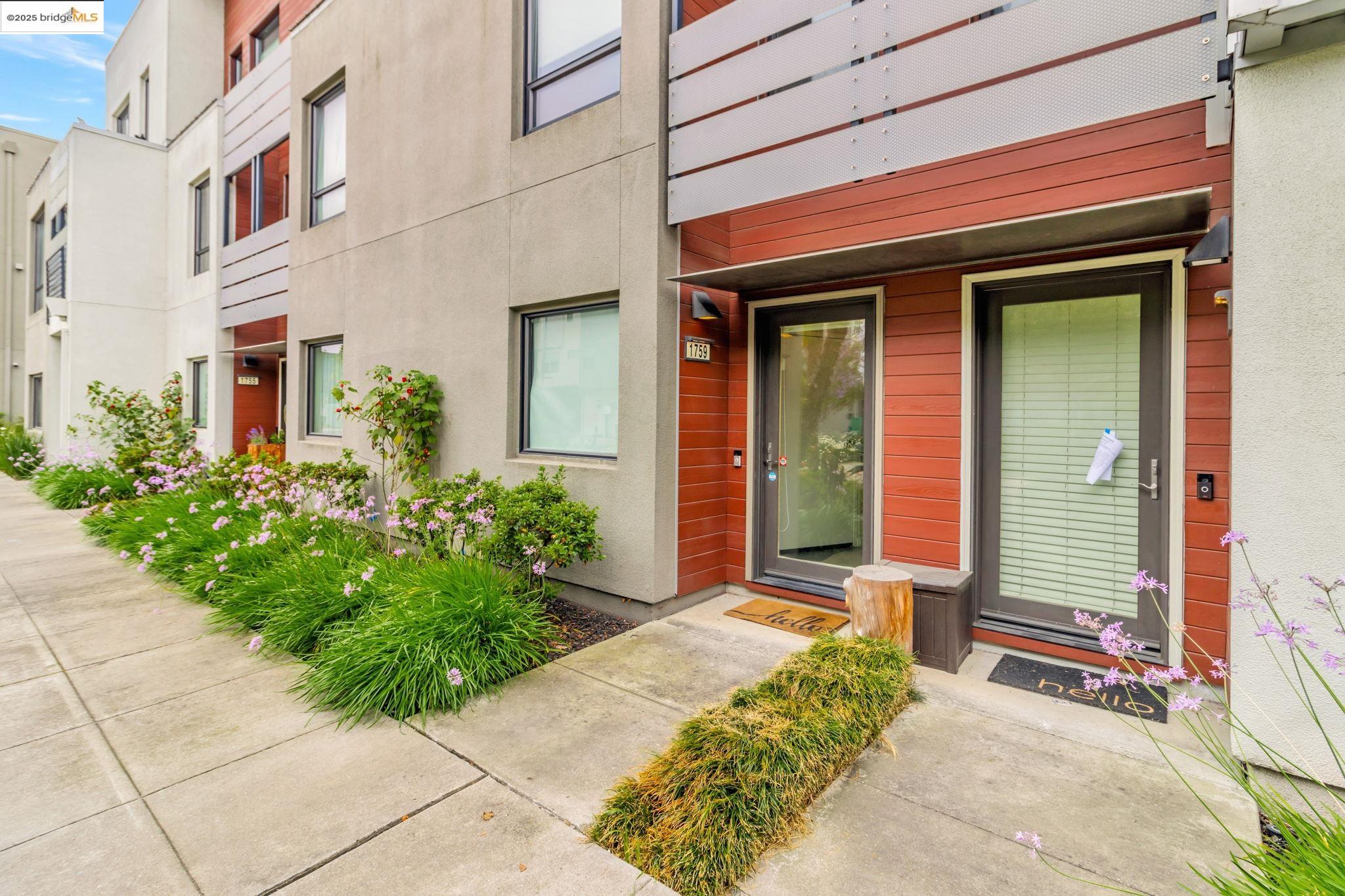 1759 14th st, Oakland, California 94607, 2 Bedrooms Bedrooms, 5 Rooms Rooms,2 BathroomsBathrooms,Residential,For Sale,1759 14th st,41102685