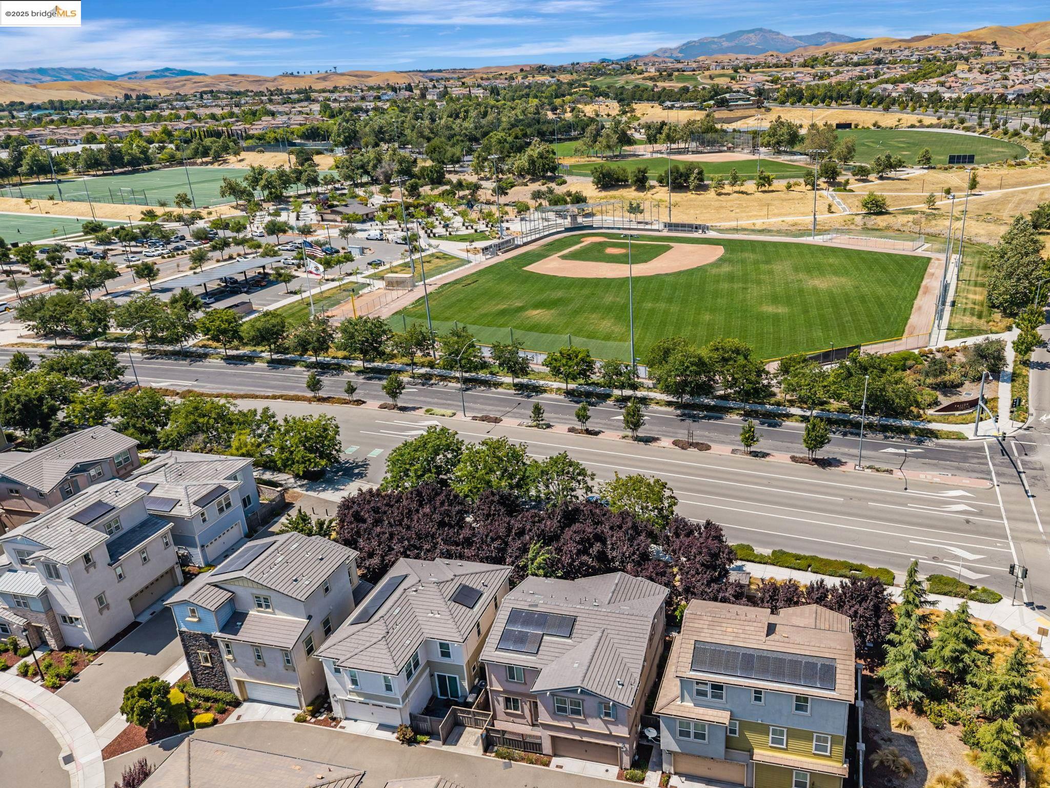 Detail Gallery Image 40 of 46 For 2843 Alliston Loop, Dublin,  CA 94568 - 4 Beds | 3 Baths