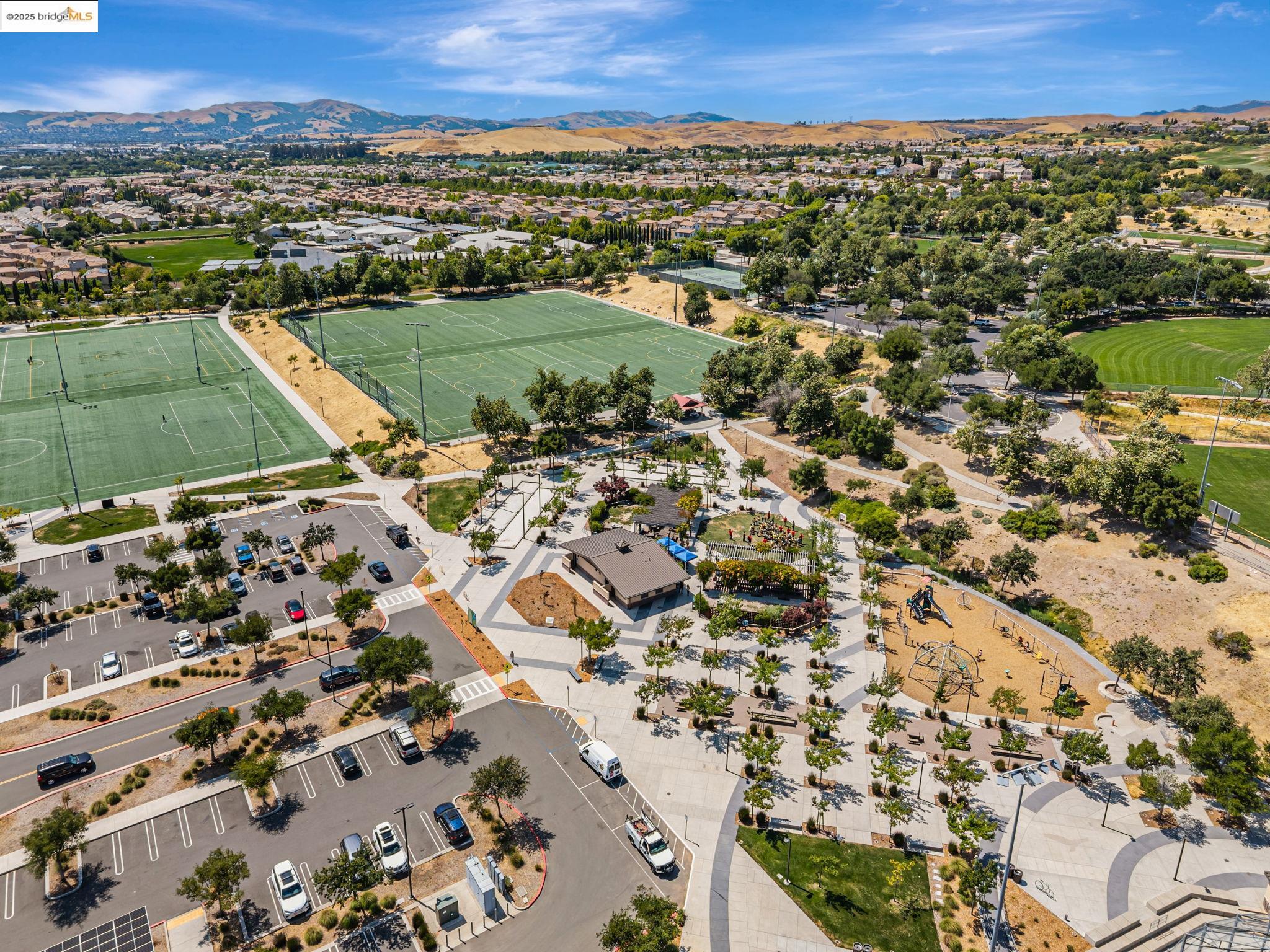 Detail Gallery Image 42 of 46 For 2843 Alliston Loop, Dublin,  CA 94568 - 4 Beds | 3 Baths