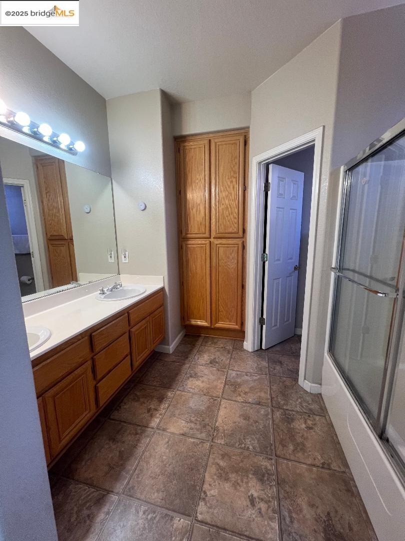 2352 Whitetail Dr, Antioch, California 94531, 3 Bedrooms Bedrooms, 7 Rooms Rooms,2 BathroomsBathrooms,Residential Lease,For Rent,2352 Whitetail Dr,41102689