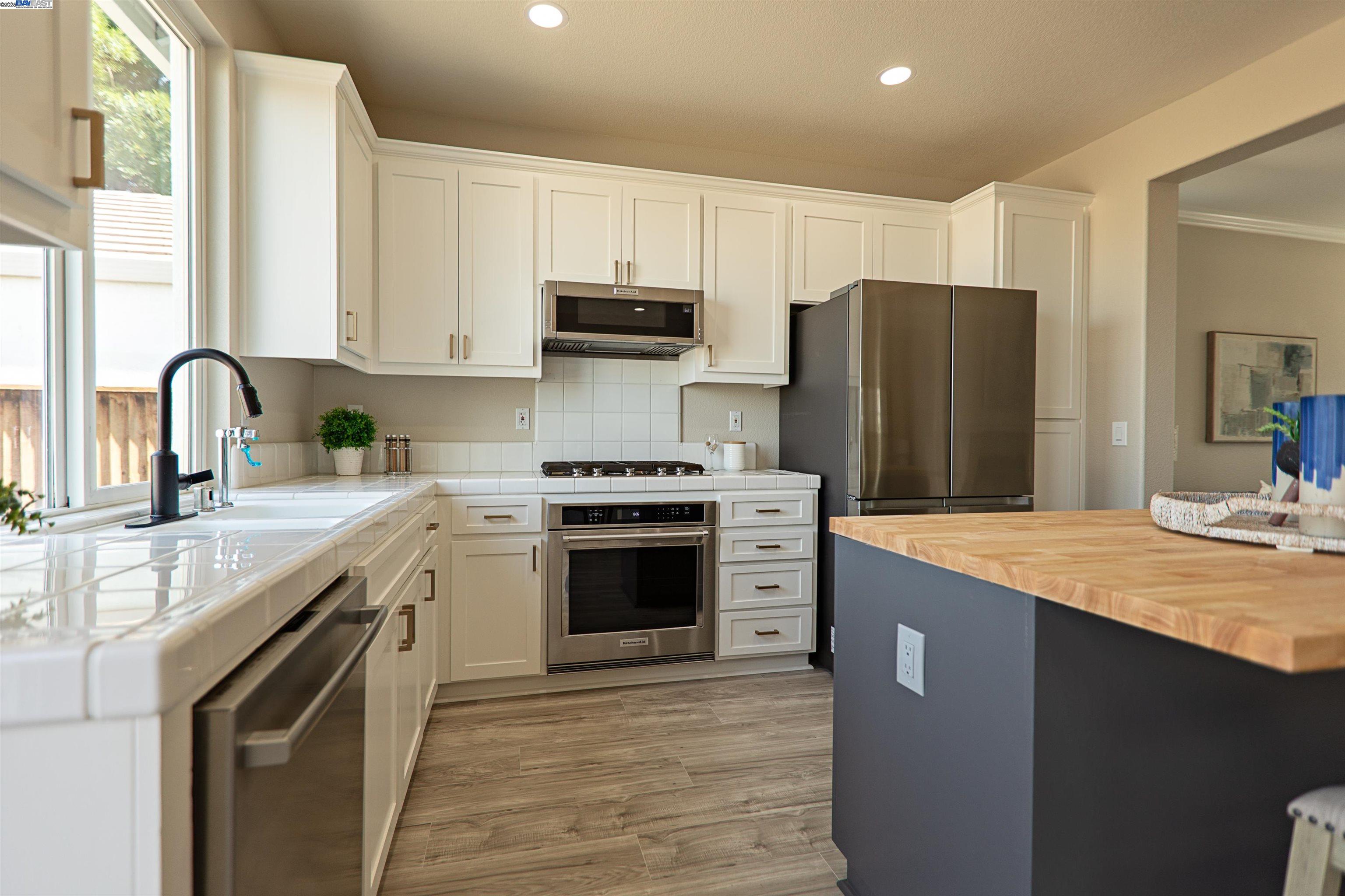 Detail Gallery Image 14 of 44 For 901 Kennedy Pl, Tracy,  CA 95377 - 3 Beds | 2 Baths