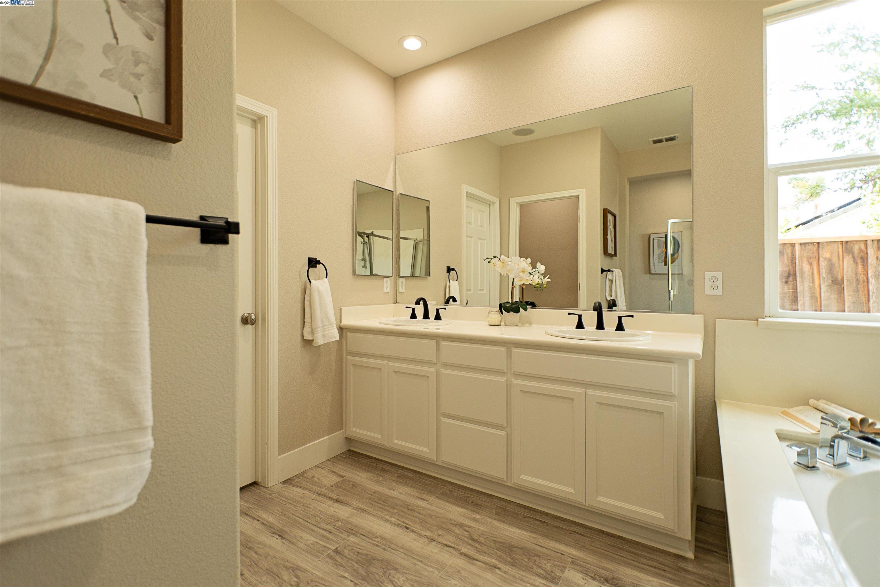 Detail Gallery Image 28 of 44 For 901 Kennedy Pl, Tracy,  CA 95377 - 3 Beds | 2 Baths