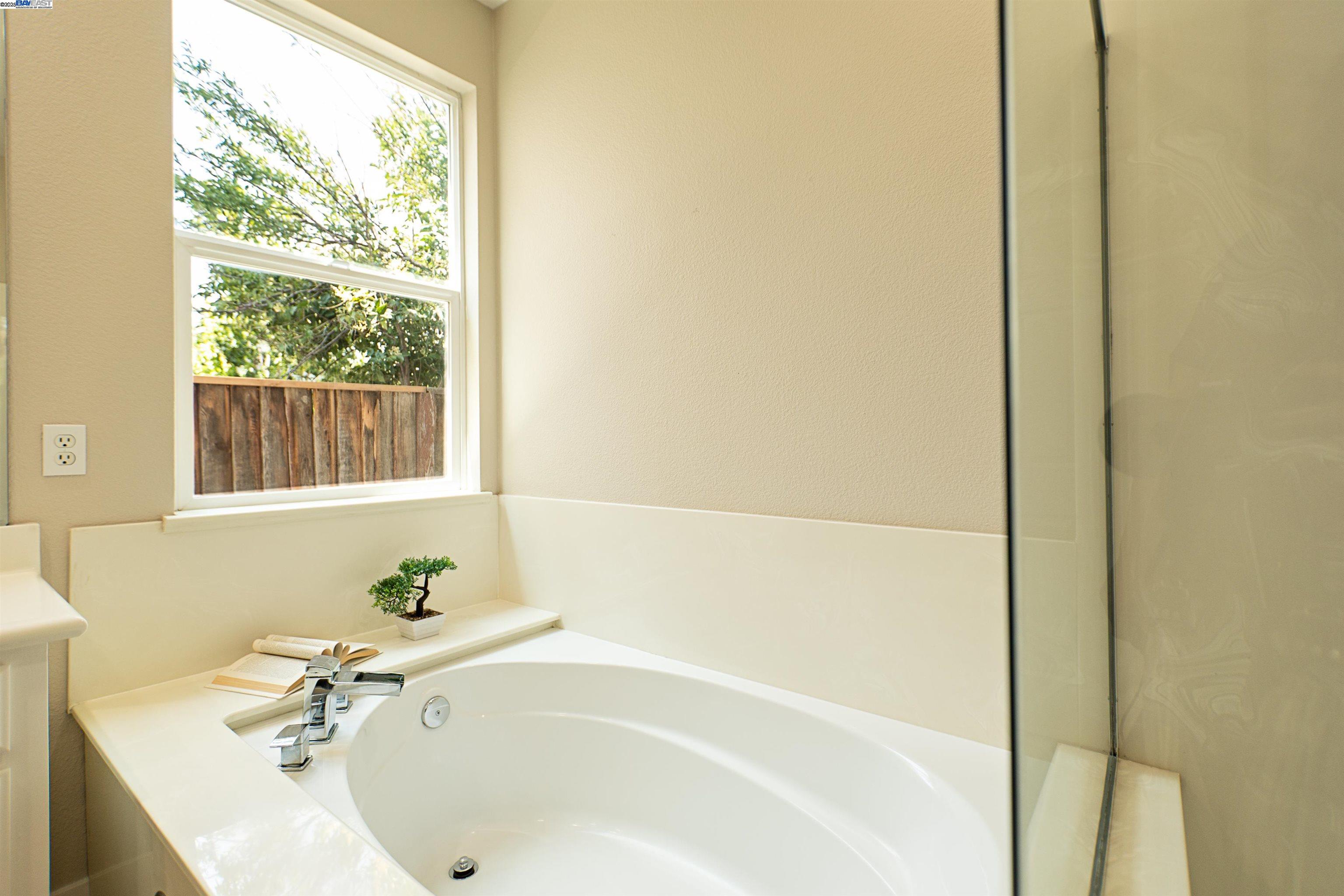 Detail Gallery Image 33 of 44 For 901 Kennedy Pl, Tracy,  CA 95377 - 3 Beds | 2 Baths