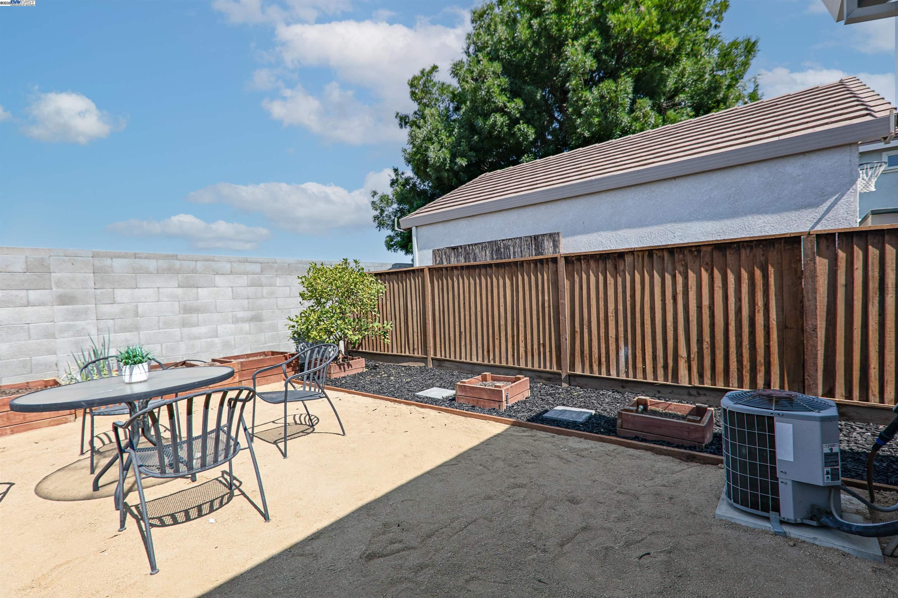 Detail Gallery Image 38 of 44 For 901 Kennedy Pl, Tracy,  CA 95377 - 3 Beds | 2 Baths