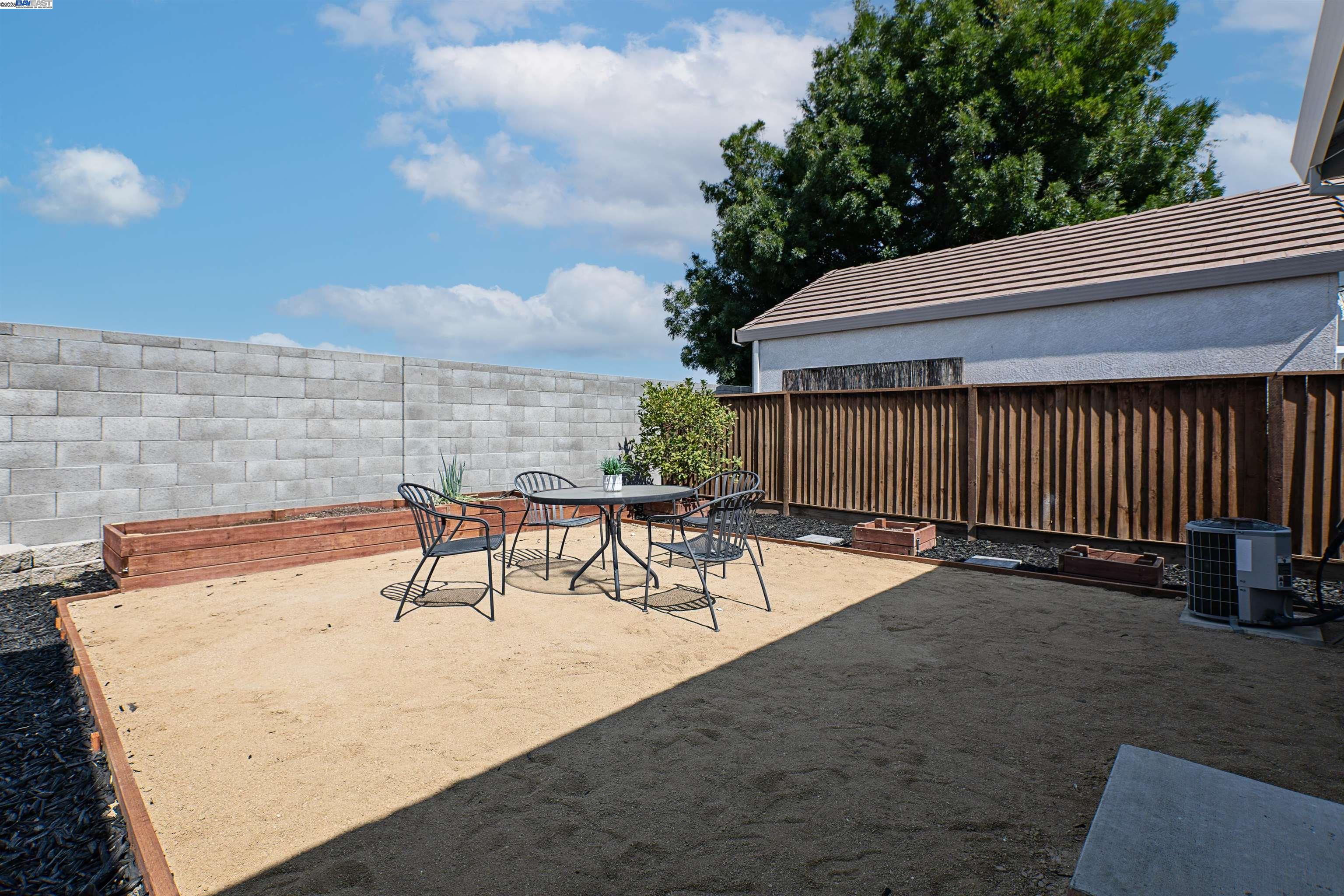 Detail Gallery Image 40 of 44 For 901 Kennedy Pl, Tracy,  CA 95377 - 3 Beds | 2 Baths