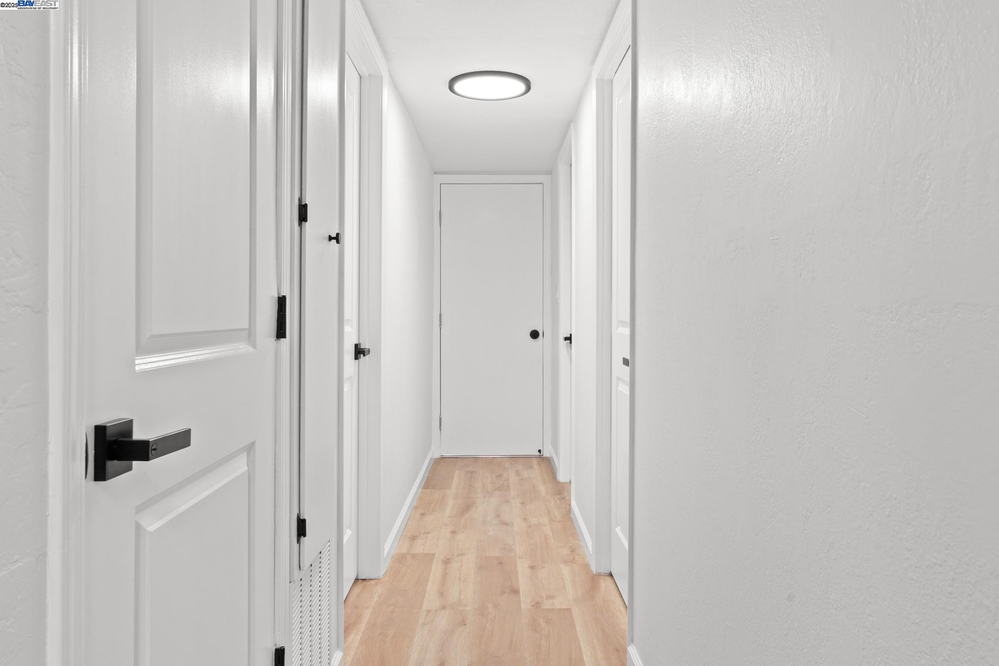 Detail Gallery Image 15 of 37 For 14658 Tiburon Road, San Leandro,  CA 94577 - 5 Beds | 2 Baths