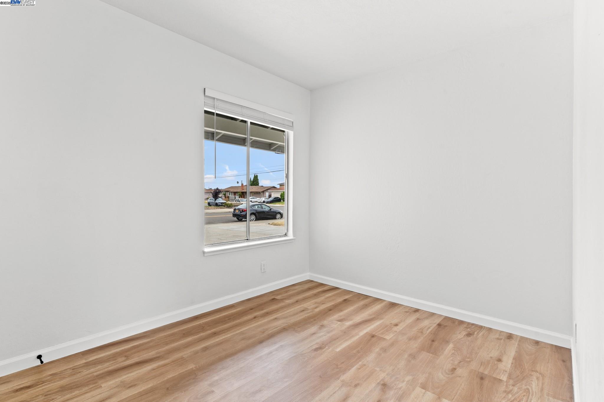 Detail Gallery Image 20 of 37 For 14658 Tiburon Road, San Leandro,  CA 94577 - 5 Beds | 2 Baths