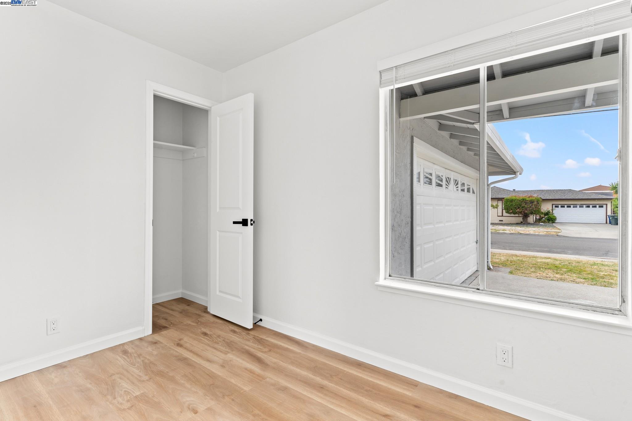 Detail Gallery Image 21 of 37 For 14658 Tiburon Road, San Leandro,  CA 94577 - 5 Beds | 2 Baths