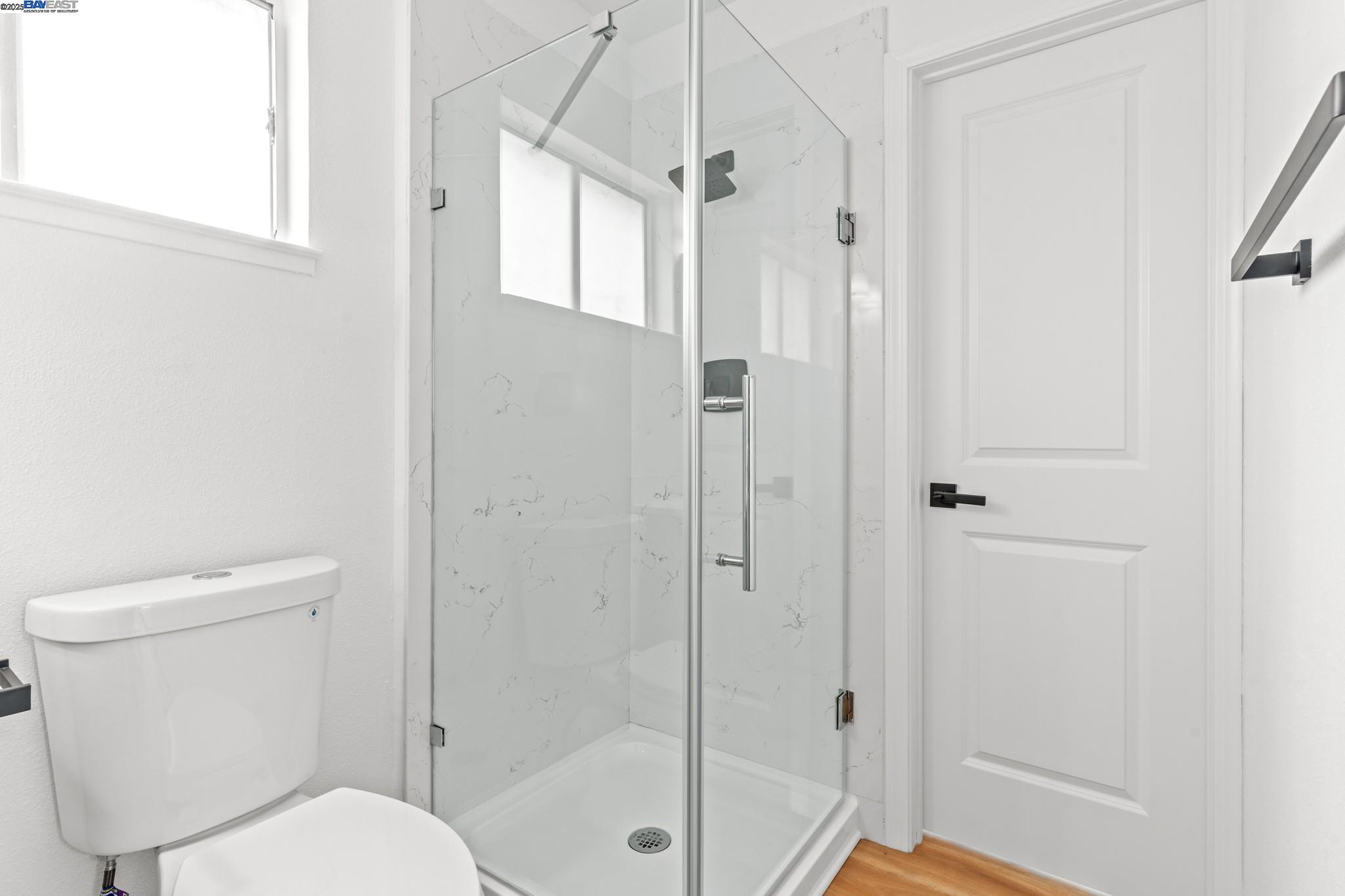 Detail Gallery Image 23 of 37 For 14658 Tiburon Road, San Leandro,  CA 94577 - 5 Beds | 2 Baths
