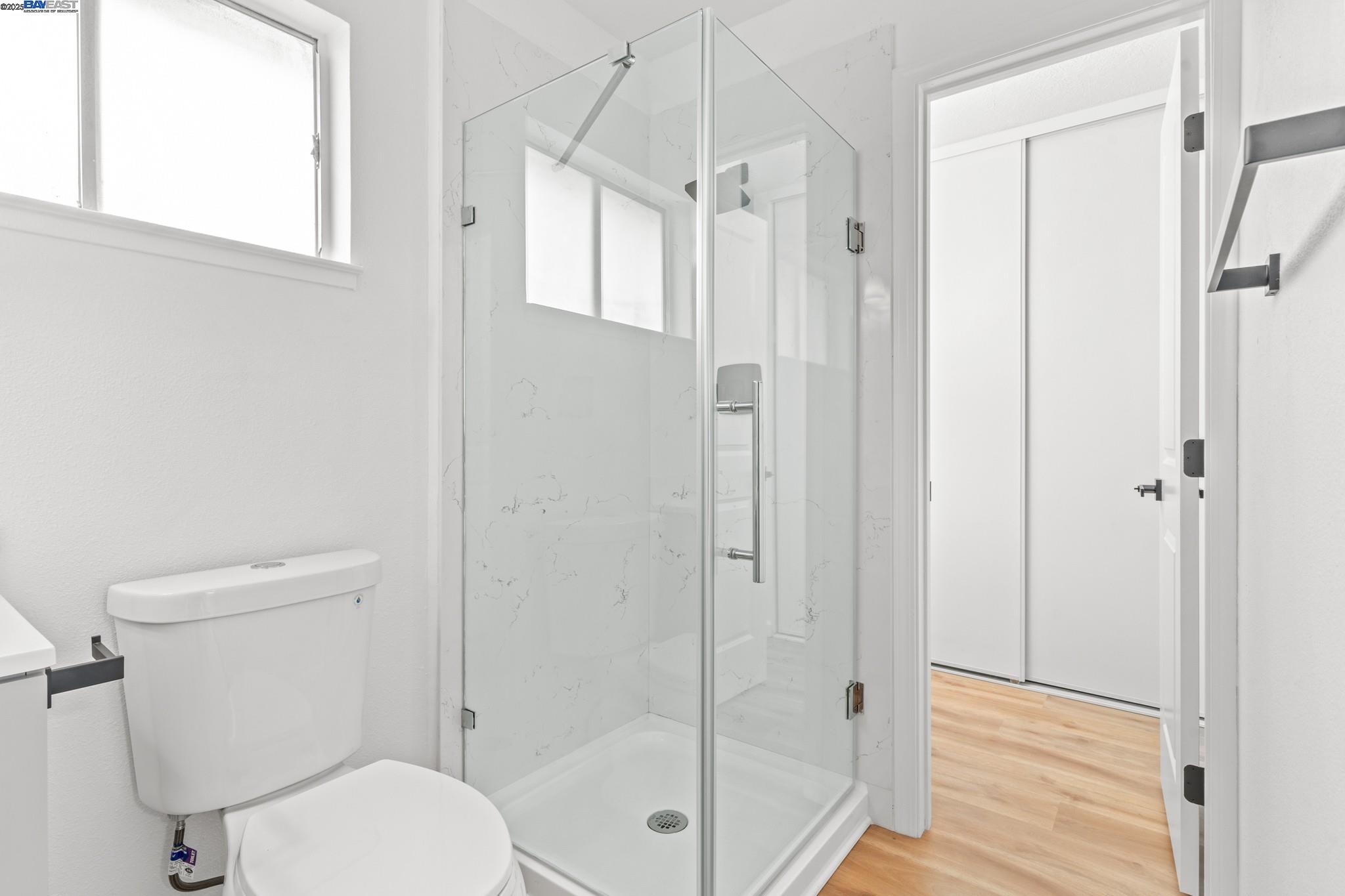 Detail Gallery Image 24 of 37 For 14658 Tiburon Road, San Leandro,  CA 94577 - 5 Beds | 2 Baths