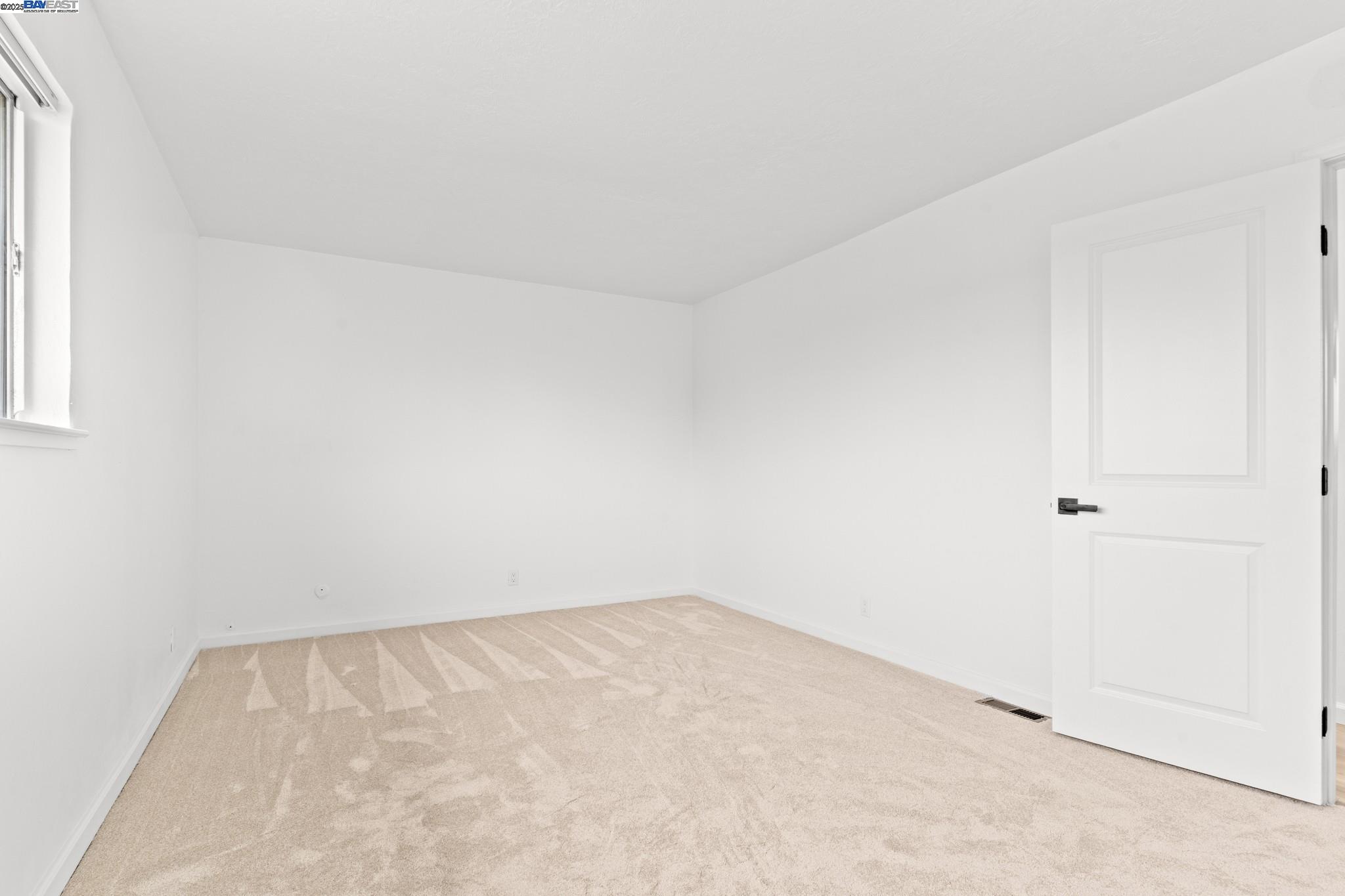 Detail Gallery Image 28 of 37 For 14658 Tiburon Road, San Leandro,  CA 94577 - 5 Beds | 2 Baths
