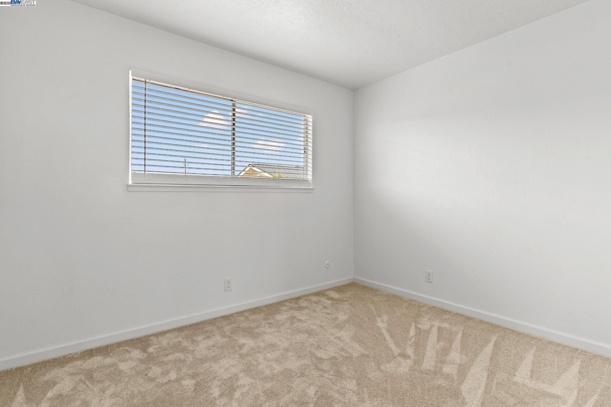Detail Gallery Image 30 of 37 For 14658 Tiburon Road, San Leandro,  CA 94577 - 5 Beds | 2 Baths