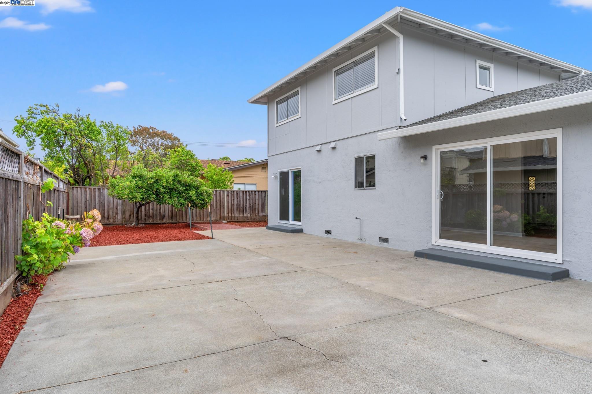 Detail Gallery Image 35 of 37 For 14658 Tiburon Road, San Leandro,  CA 94577 - 5 Beds | 2 Baths