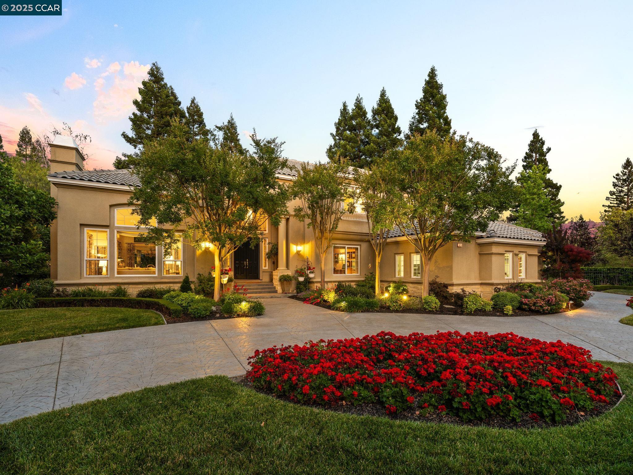 Detail Gallery Image 2 of 60 For 5475 Blackhawk Dr, Danville,  CA 94506 - 5 Beds | 4/1 Baths