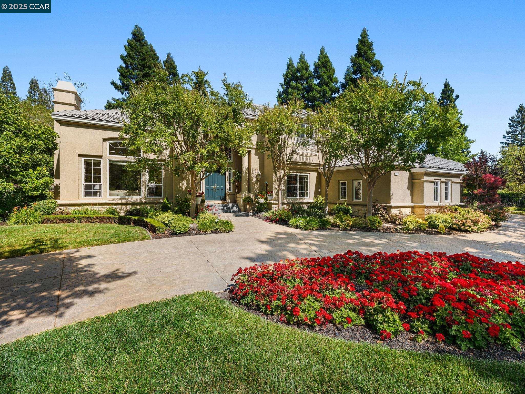 Detail Gallery Image 11 of 60 For 5475 Blackhawk Dr, Danville,  CA 94506 - 5 Beds | 4/1 Baths