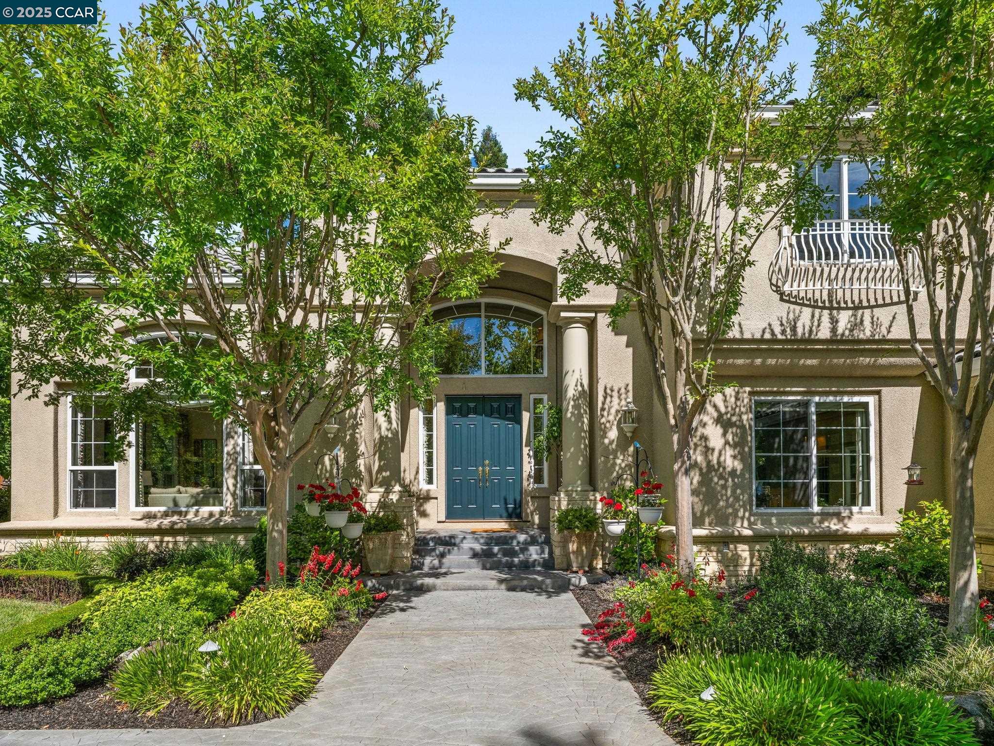 Detail Gallery Image 13 of 60 For 5475 Blackhawk Dr, Danville,  CA 94506 - 5 Beds | 4/1 Baths