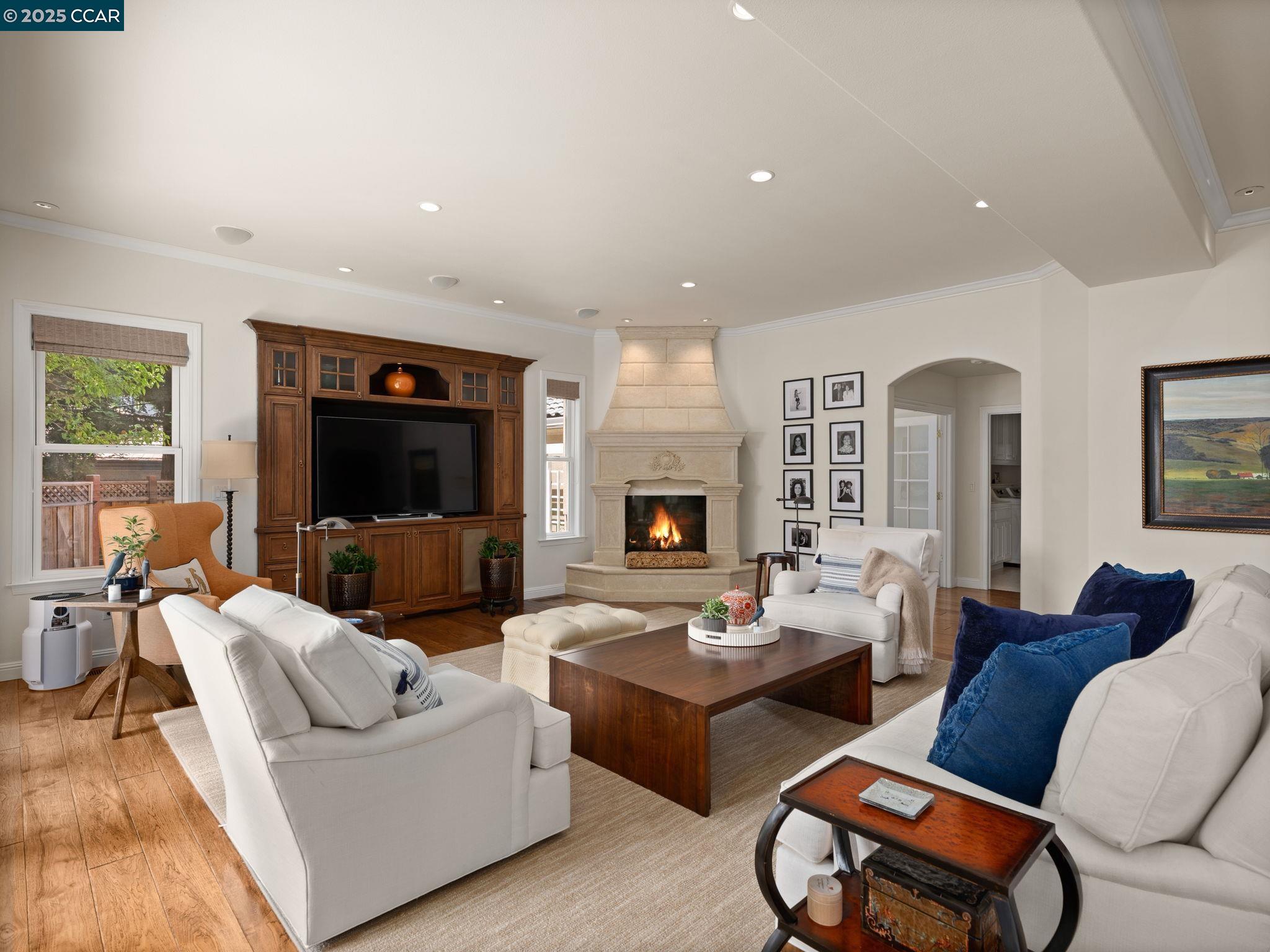 Detail Gallery Image 30 of 60 For 5475 Blackhawk Dr, Danville,  CA 94506 - 5 Beds | 4/1 Baths