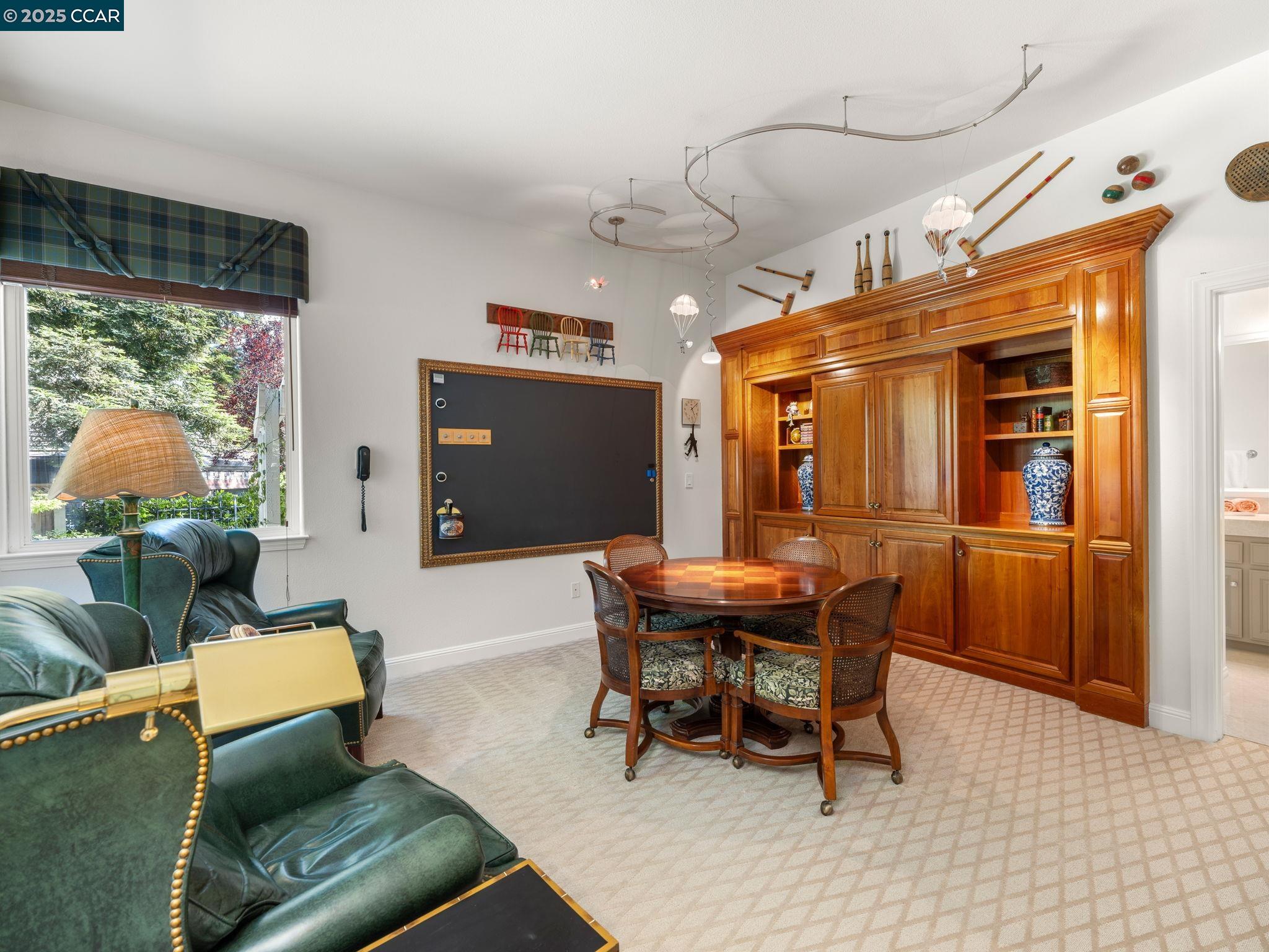Detail Gallery Image 32 of 60 For 5475 Blackhawk Dr, Danville,  CA 94506 - 5 Beds | 4/1 Baths