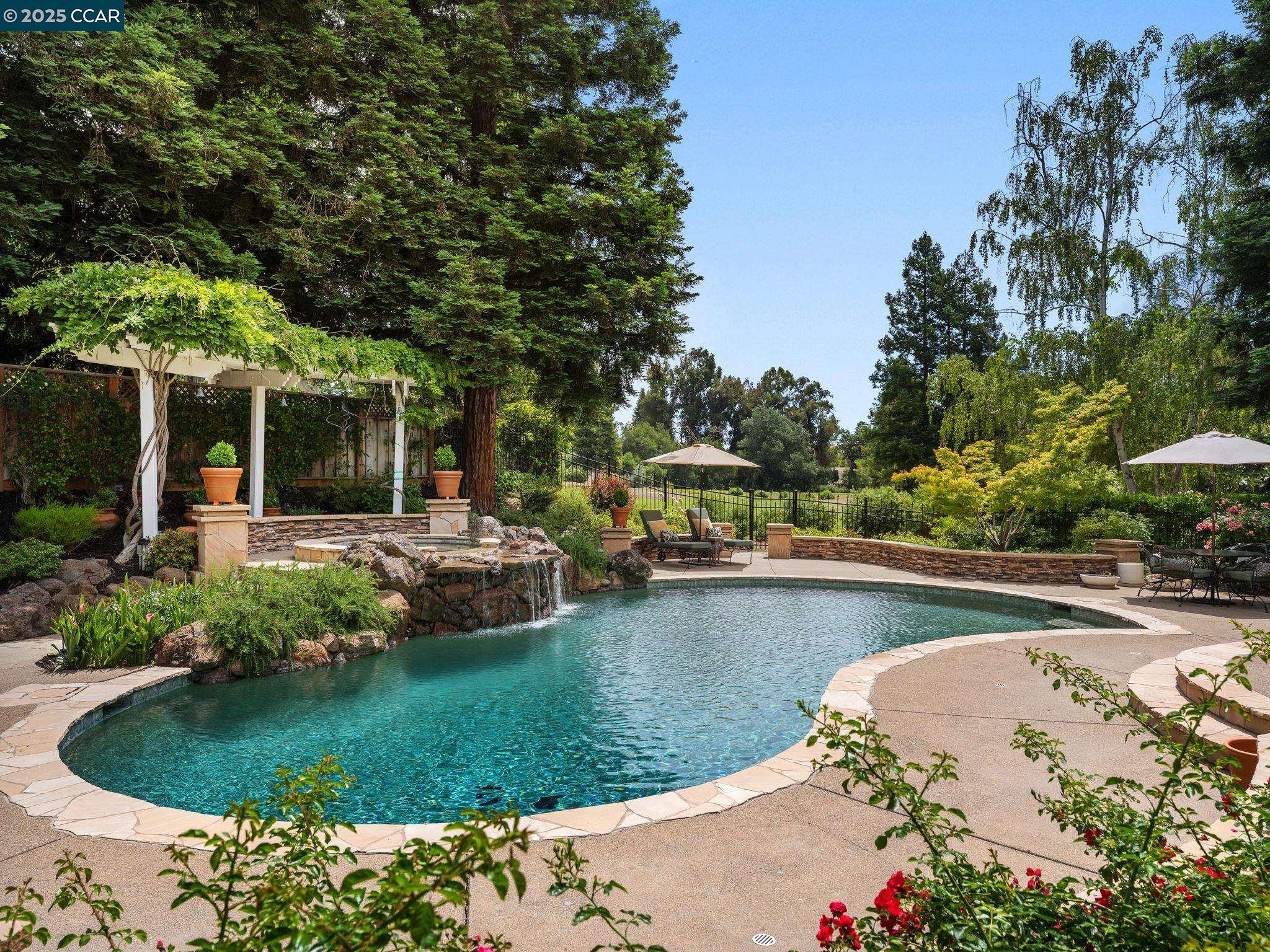 Detail Gallery Image 44 of 60 For 5475 Blackhawk Dr, Danville,  CA 94506 - 5 Beds | 4/1 Baths