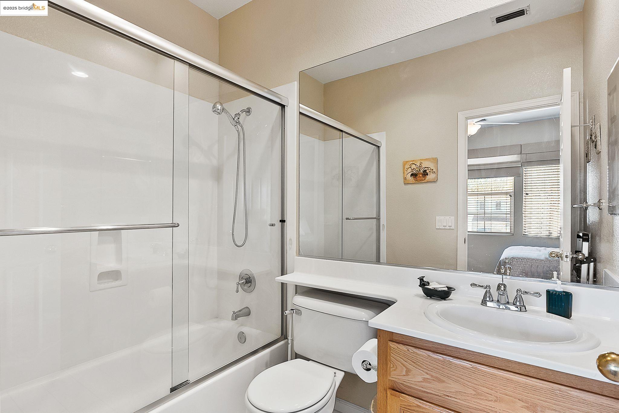 Detail Gallery Image 17 of 32 For 217 Dorchester Ct, Discovery Bay,  CA 94505 - 5 Beds | 4/1 Baths