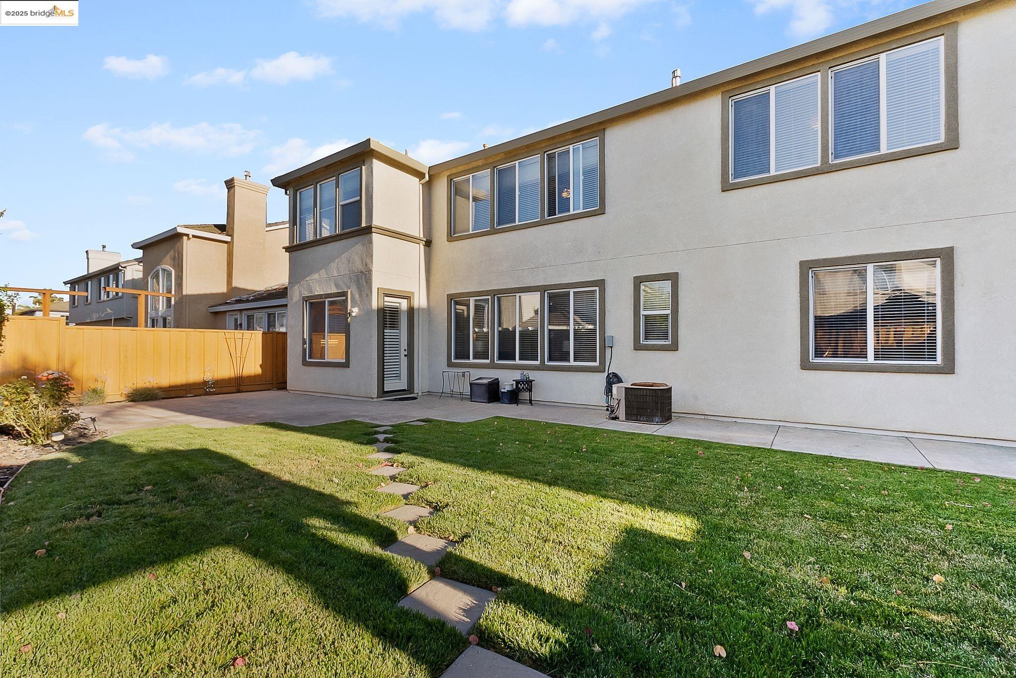 Detail Gallery Image 24 of 32 For 217 Dorchester Ct, Discovery Bay,  CA 94505 - 5 Beds | 4/1 Baths