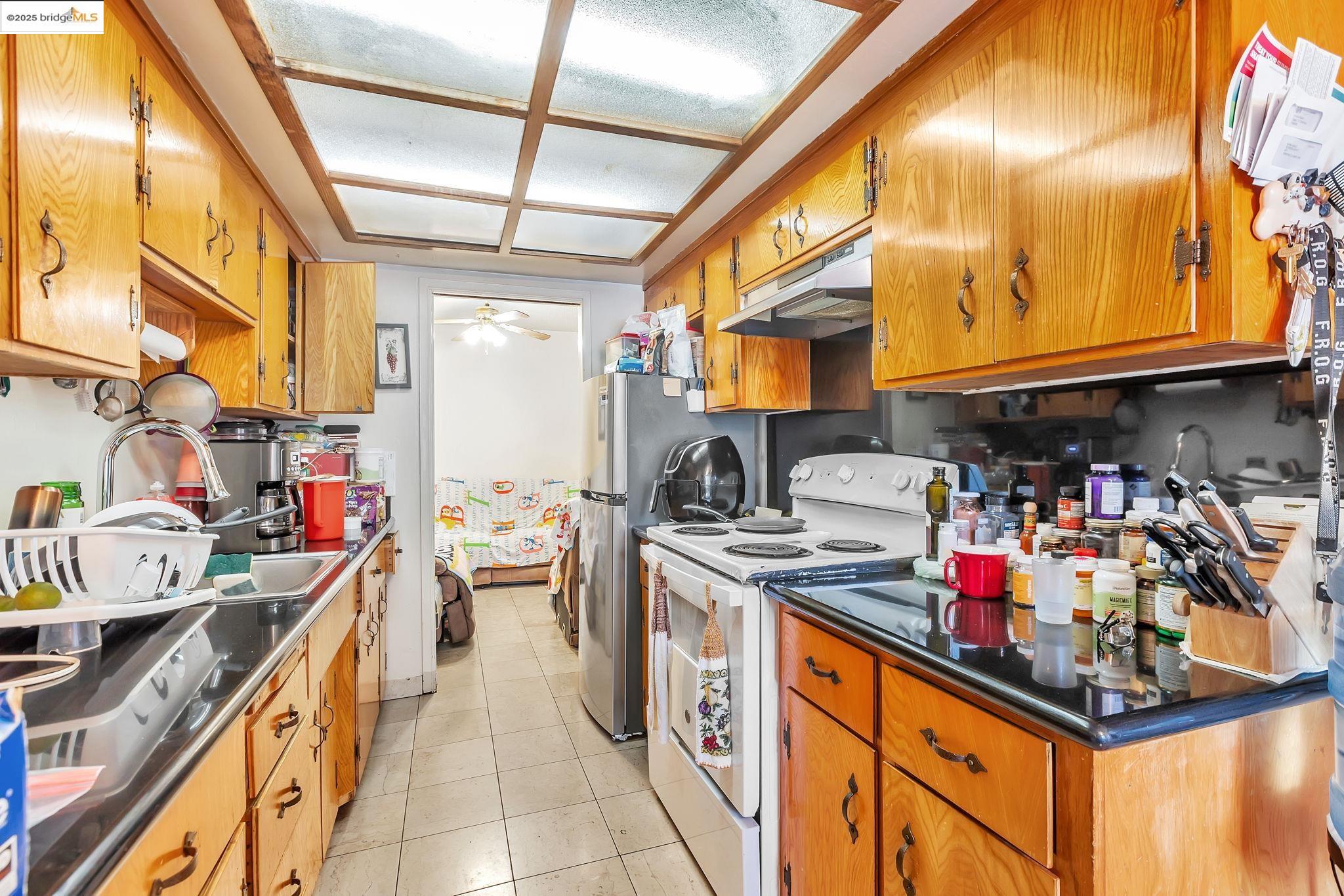 Detail Gallery Image 11 of 52 For 745 Reseda Dr, Sunnyvale,  CA 94087 - – Beds | – Baths