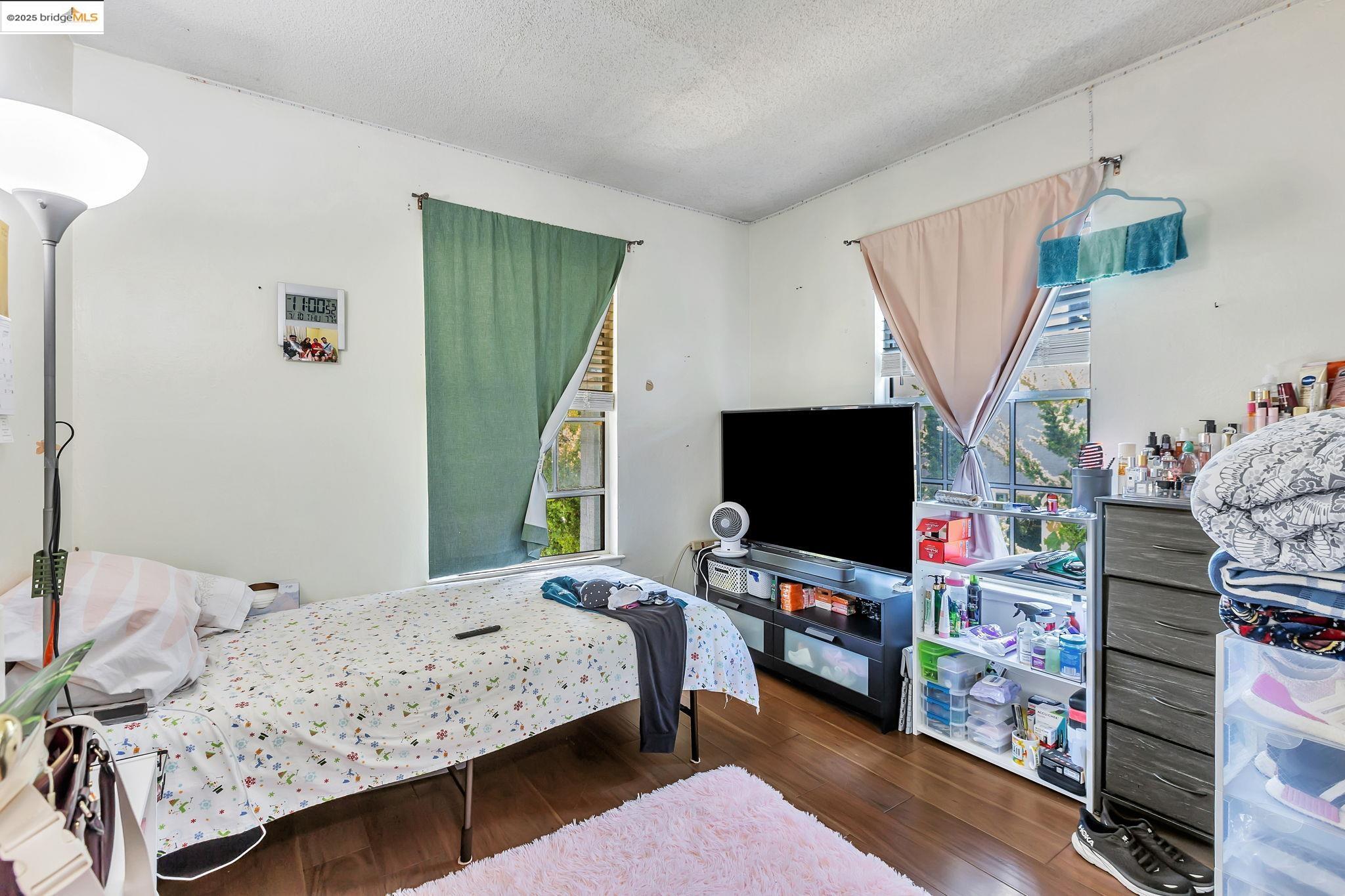 Detail Gallery Image 14 of 52 For 745 Reseda Dr, Sunnyvale,  CA 94087 - – Beds | – Baths